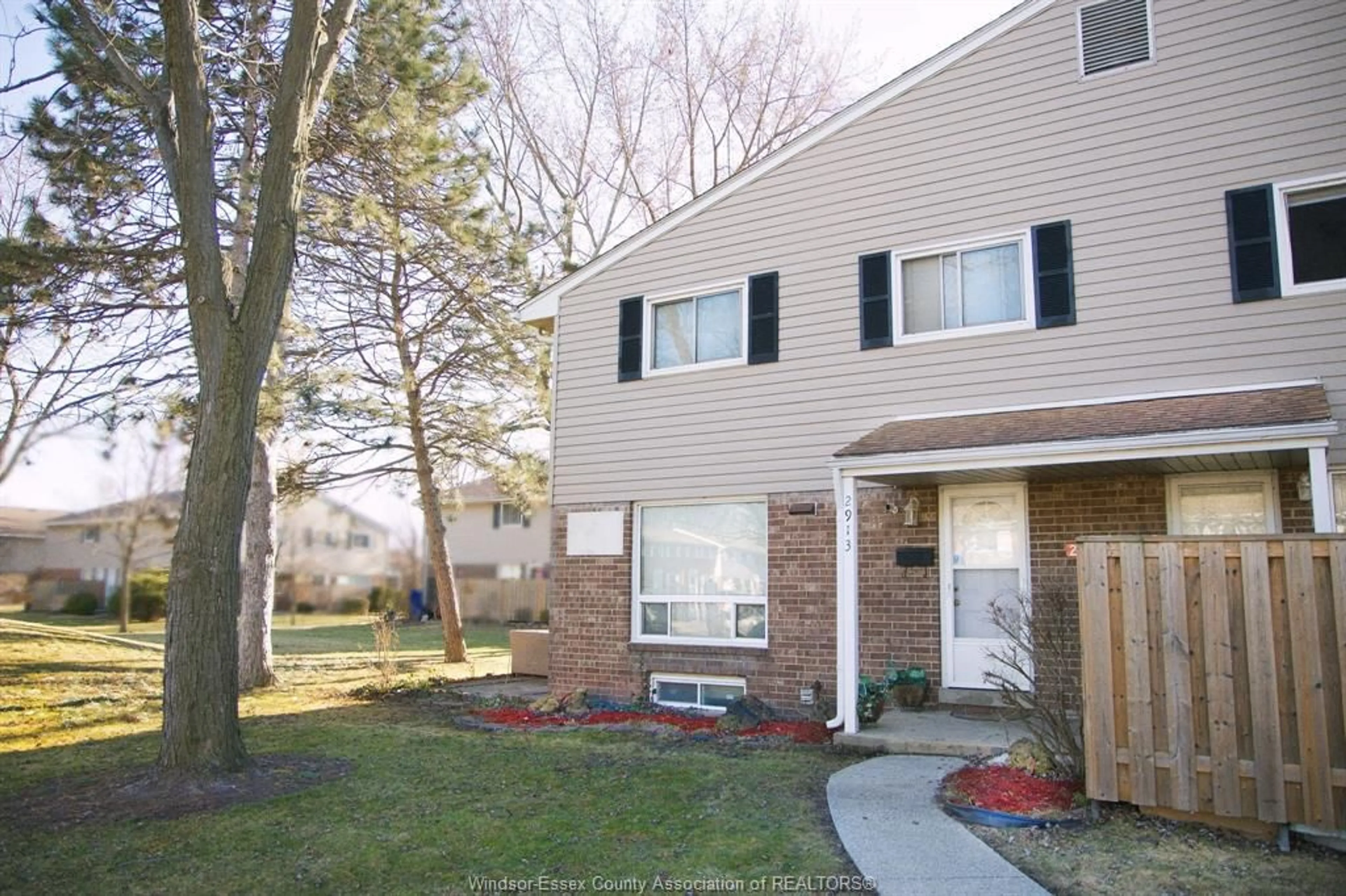 Unknown for 2913 MEADOWBROOK Lane #6, Windsor Ontario N8T 3C4