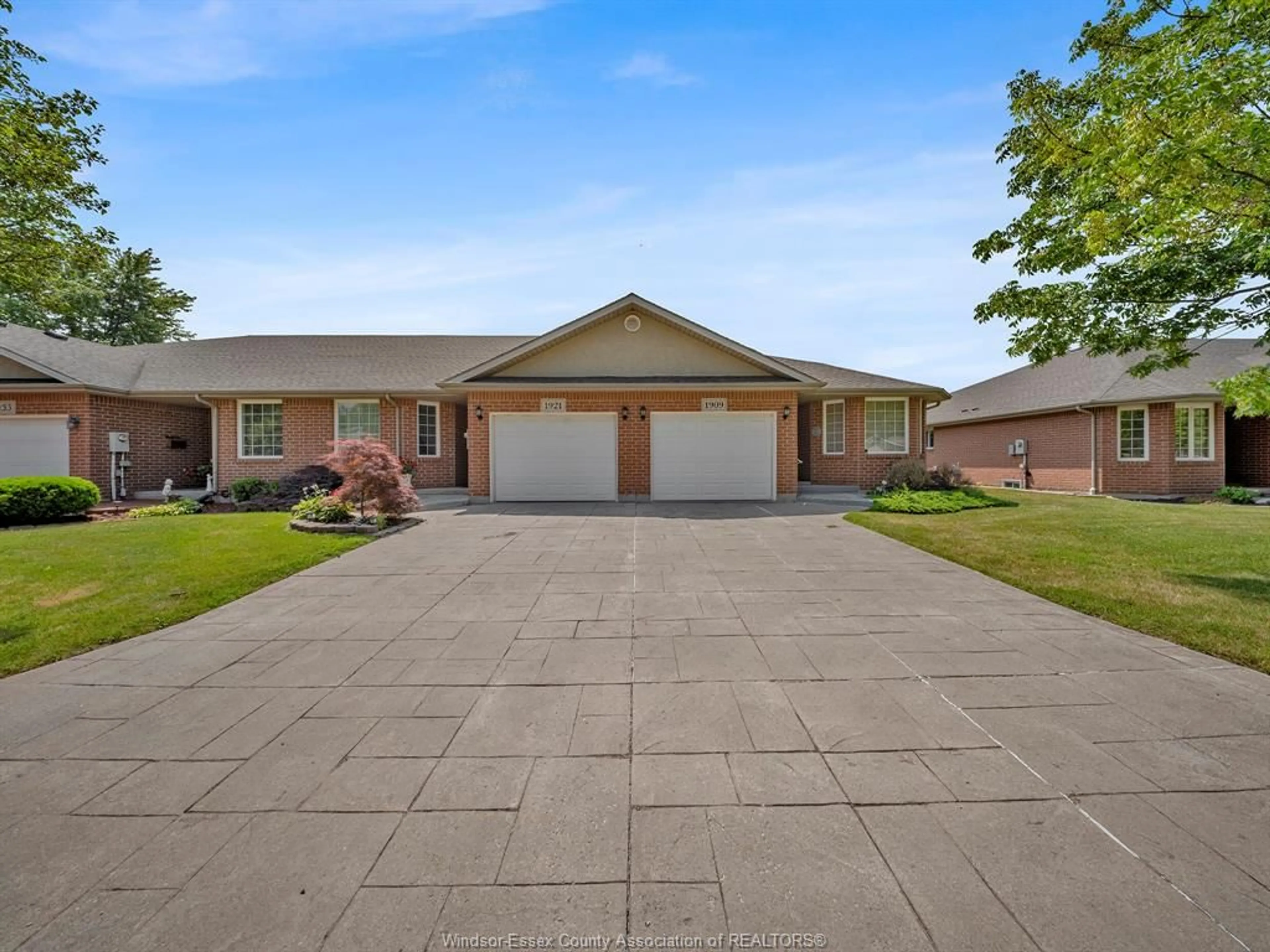 Unknown for 1921 QUESTA, Windsor Ontario N8P 1M5