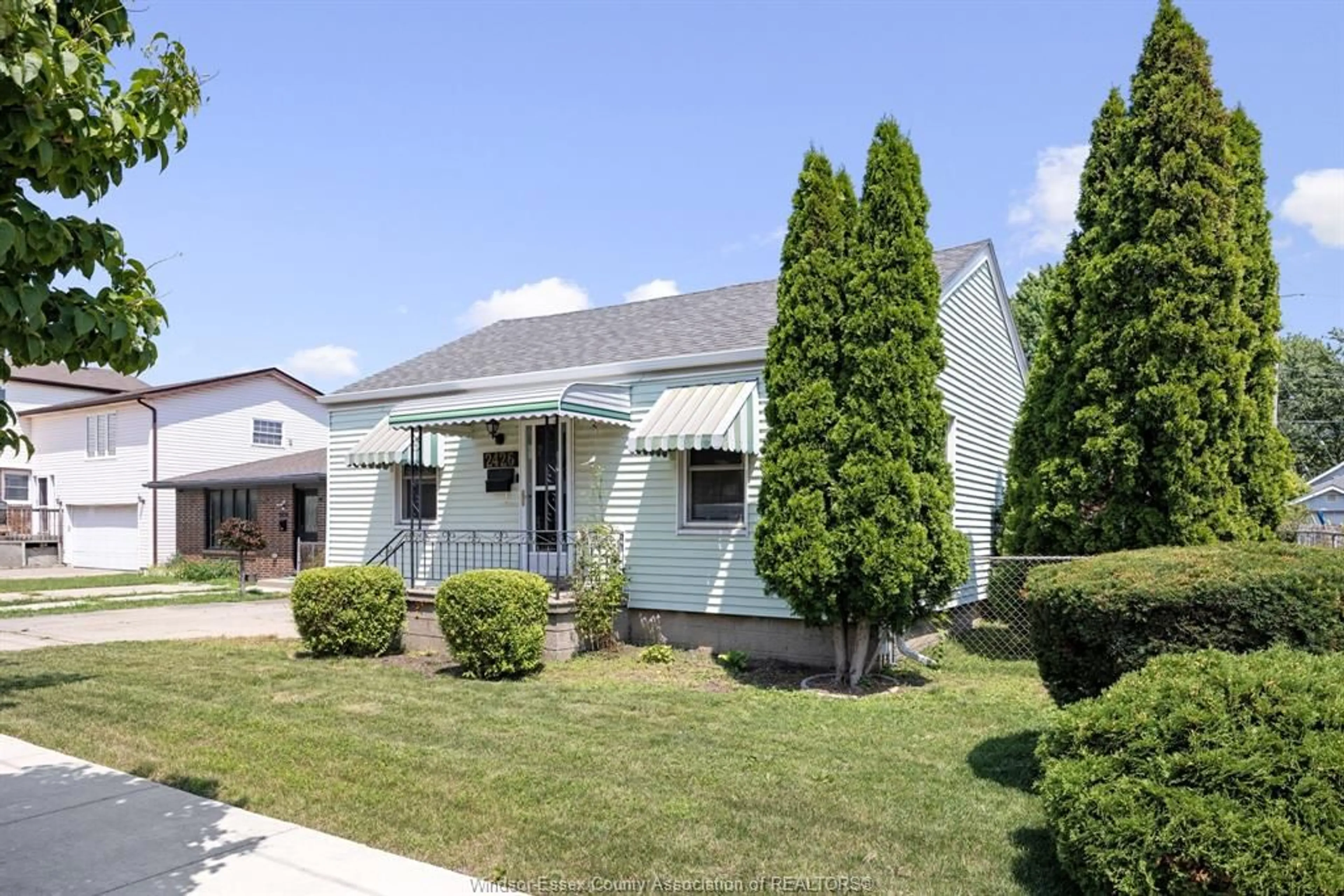 Home with vinyl exterior material, street for 2426 MERCER St, Windsor Ontario N8X 3R5