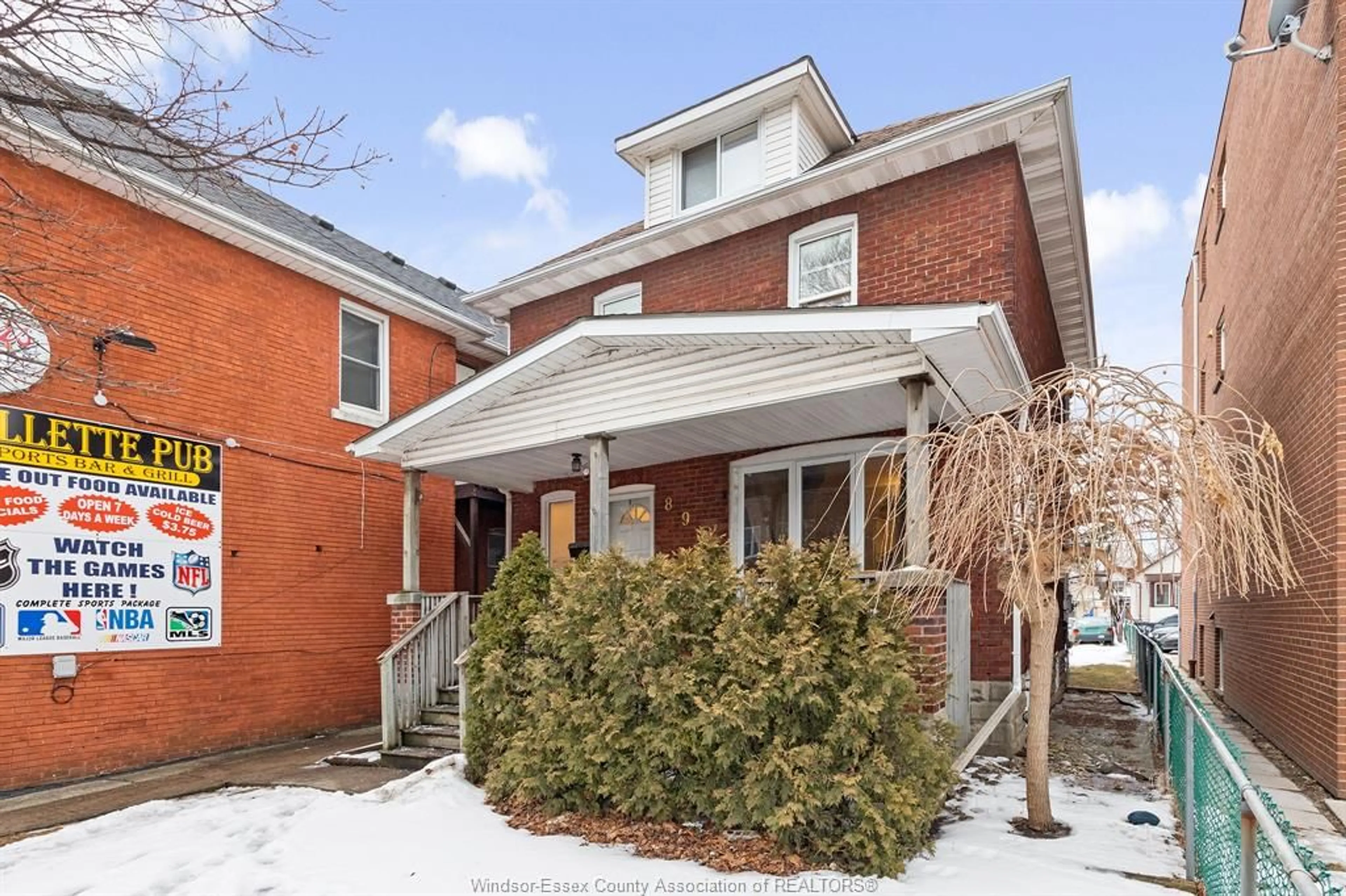 Home with brick exterior material, street for 895 Pillette, Windsor Ontario N8Y 3B4