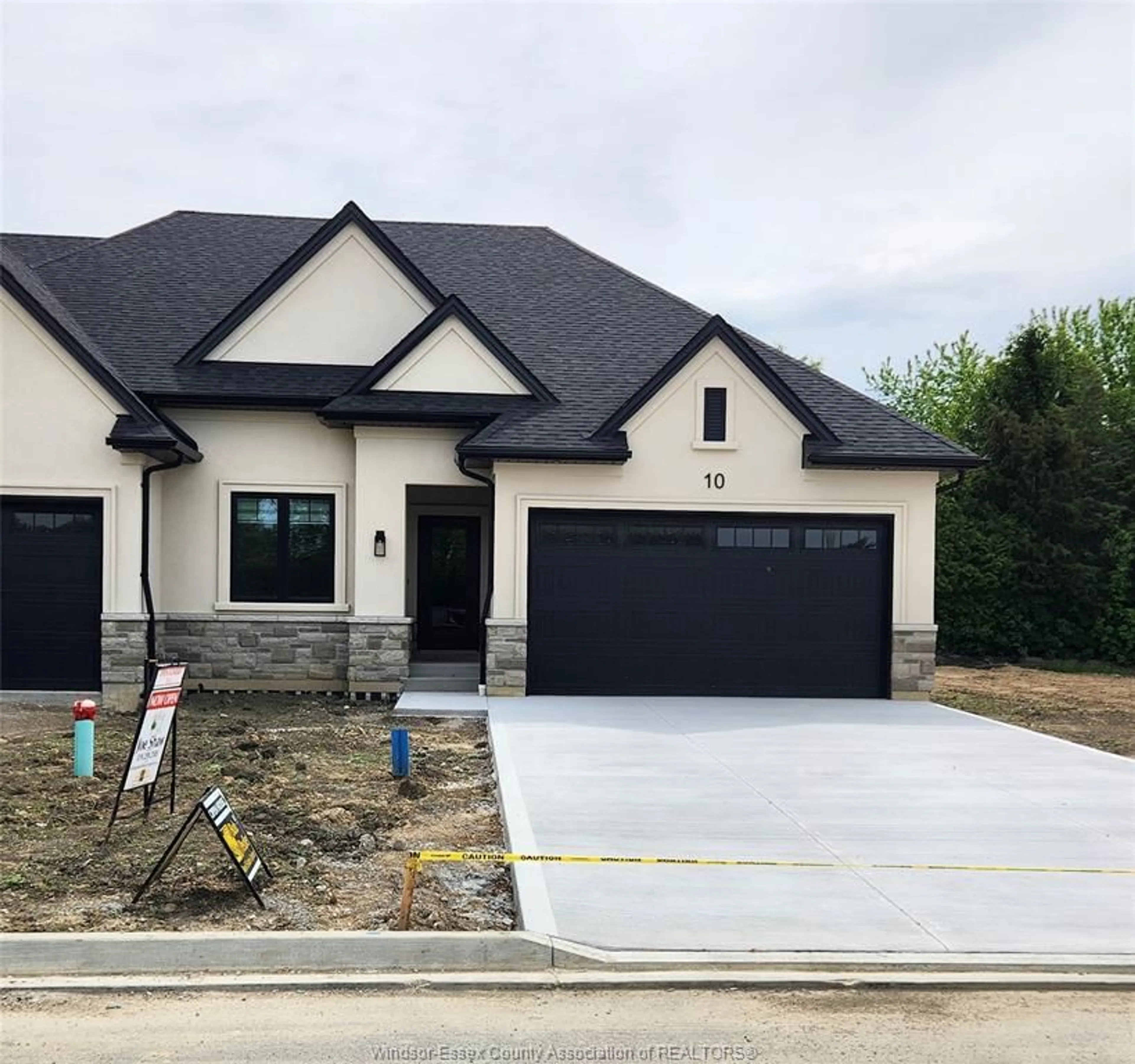 Home with brick exterior material, street for 46 MULBERRY Crt, Amherstburg Ontario N9V 1N3