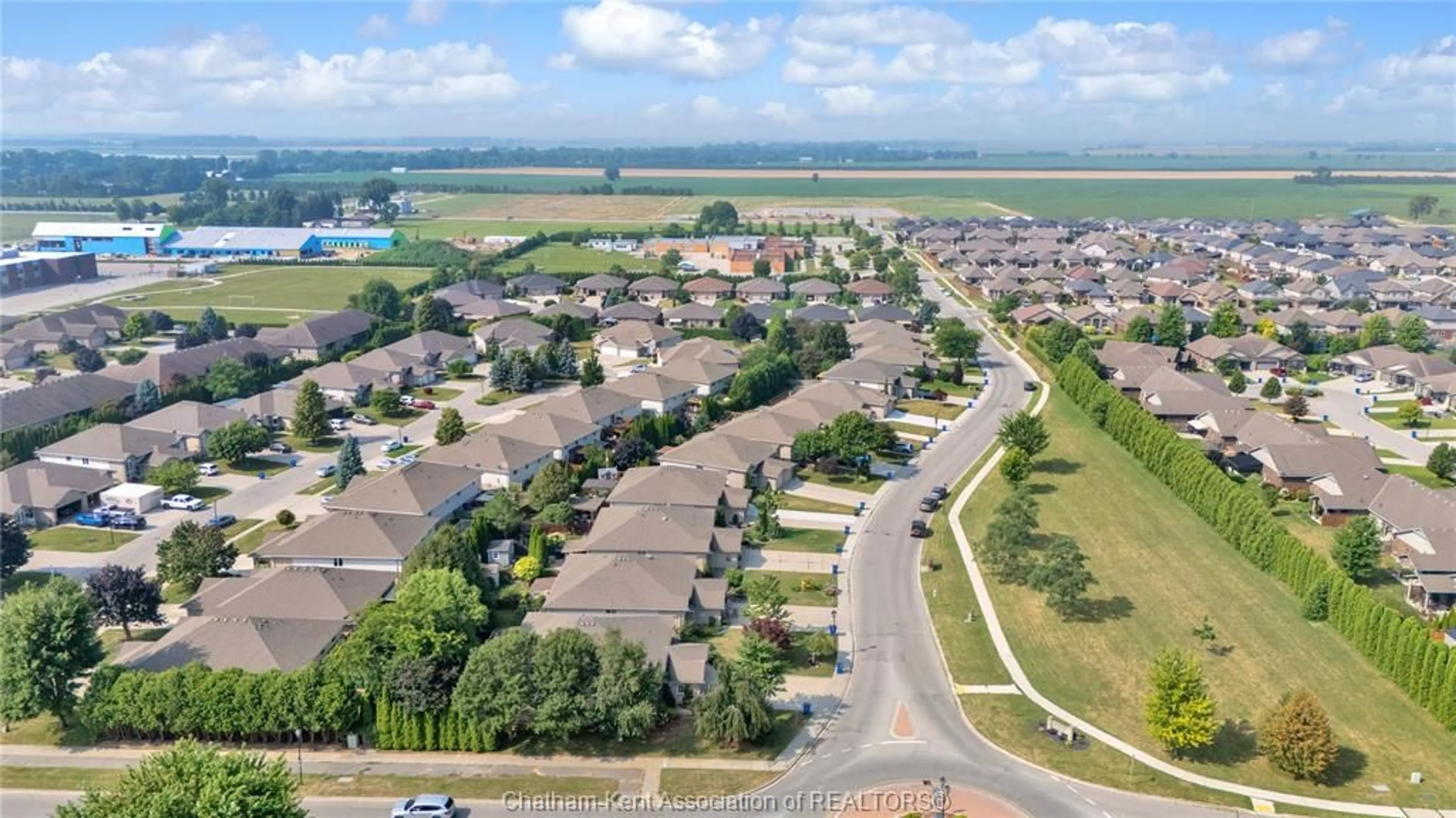 A pic from outside/outdoor area/front of a property/back of a property/a pic from drone, water/lake/river/ocean view for 4 DALE Dr, Chatham Ontario N7L 5R4