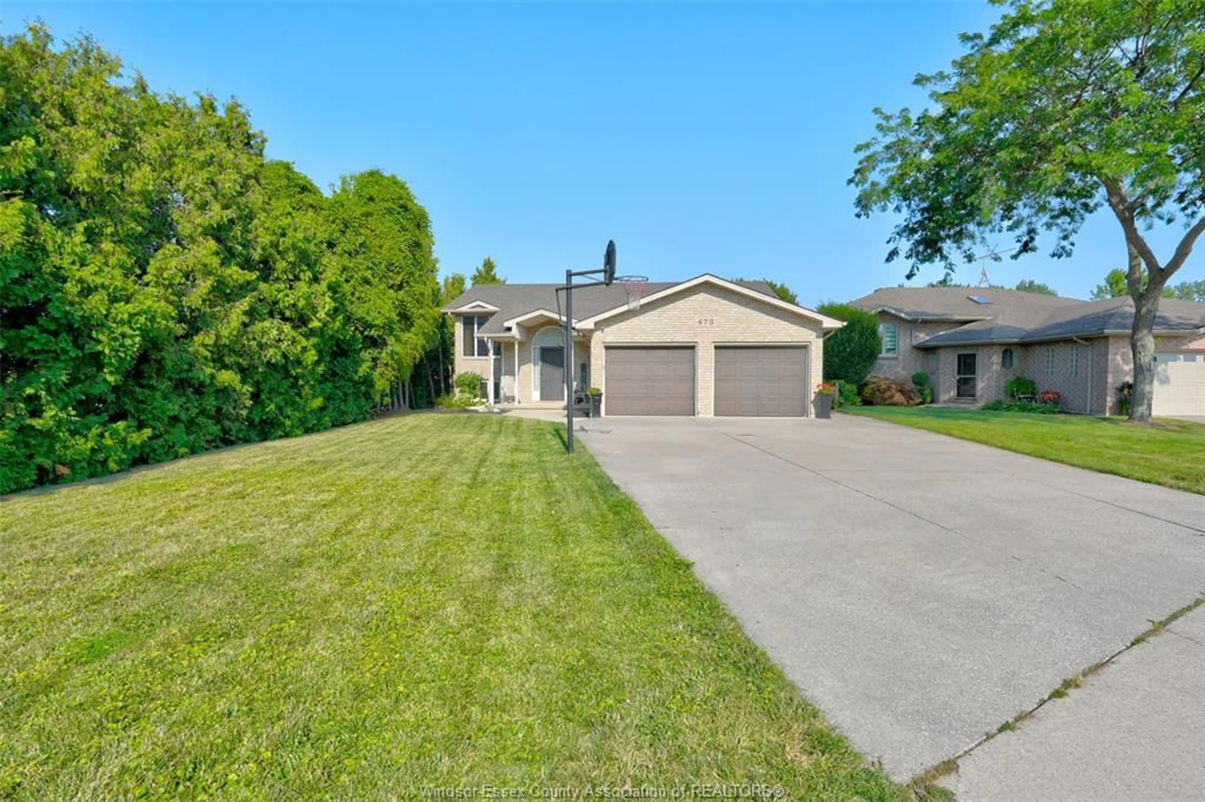 A pic from outside/outdoor area/front of a property/back of a property/a pic from drone, street for 473 CHAMPLAIN, Belle River Ontario N8L 0L2