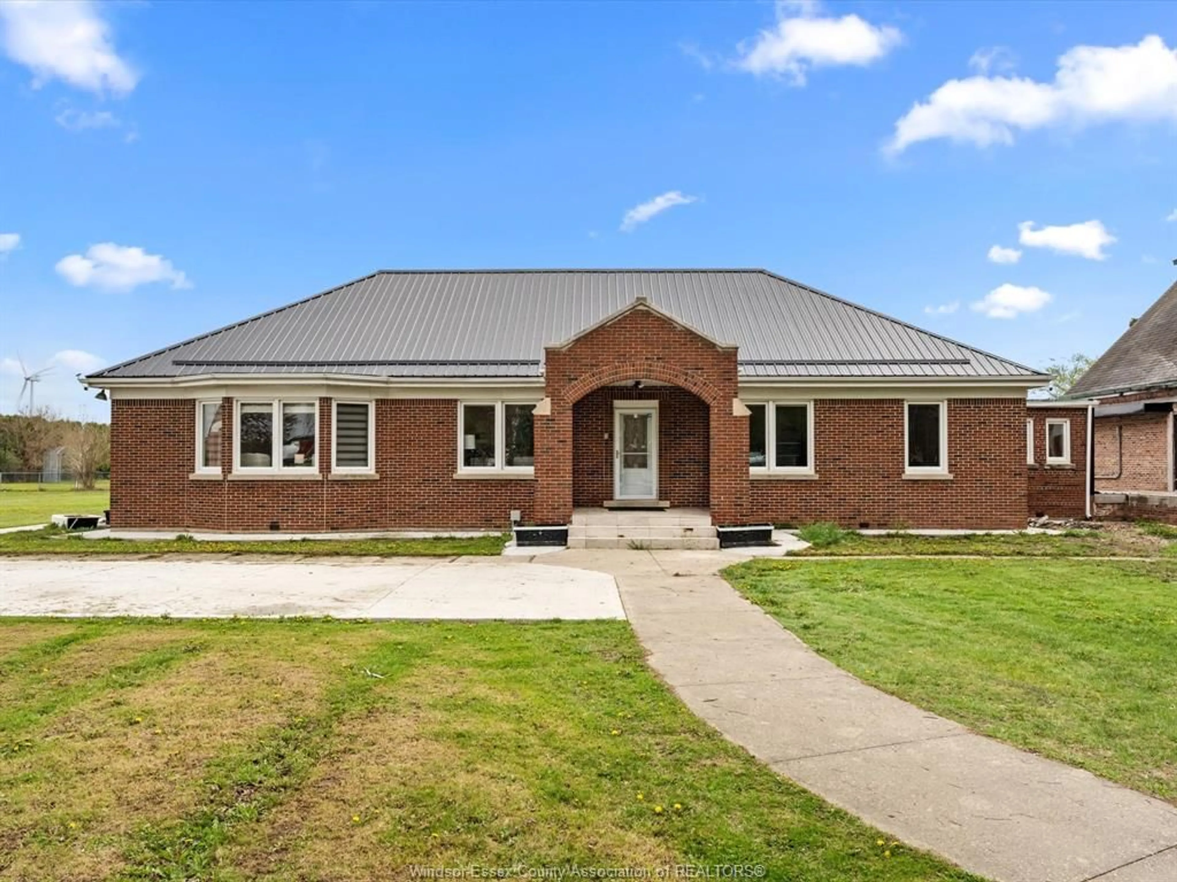 Home with brick exterior material, building for 25667 Winterline Rd, Grande Pointe Ontario N0P 1S0