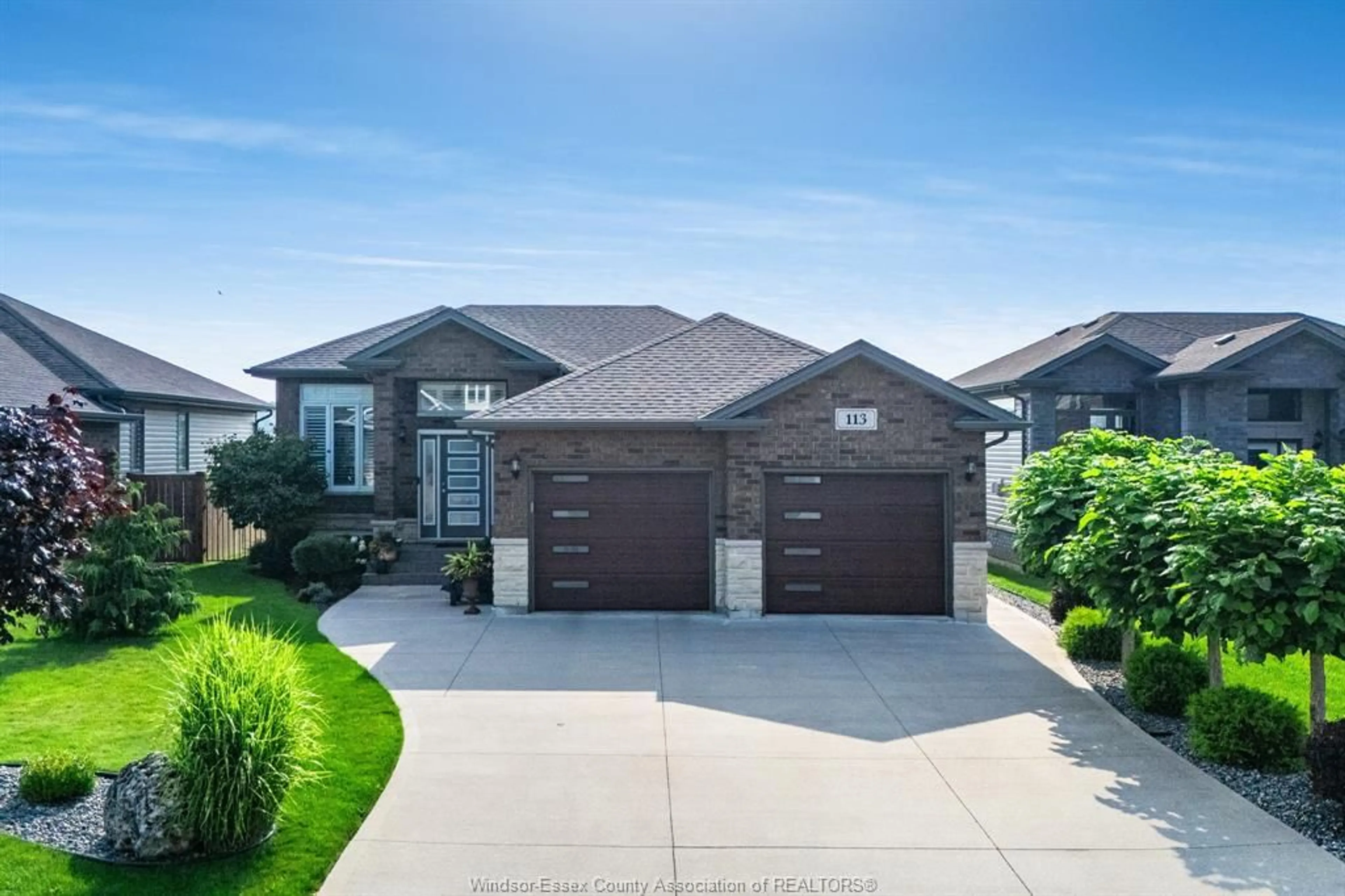 Home with brick exterior material, street for 113 Golfview, Kingsville Ontario N9Y 0A6
