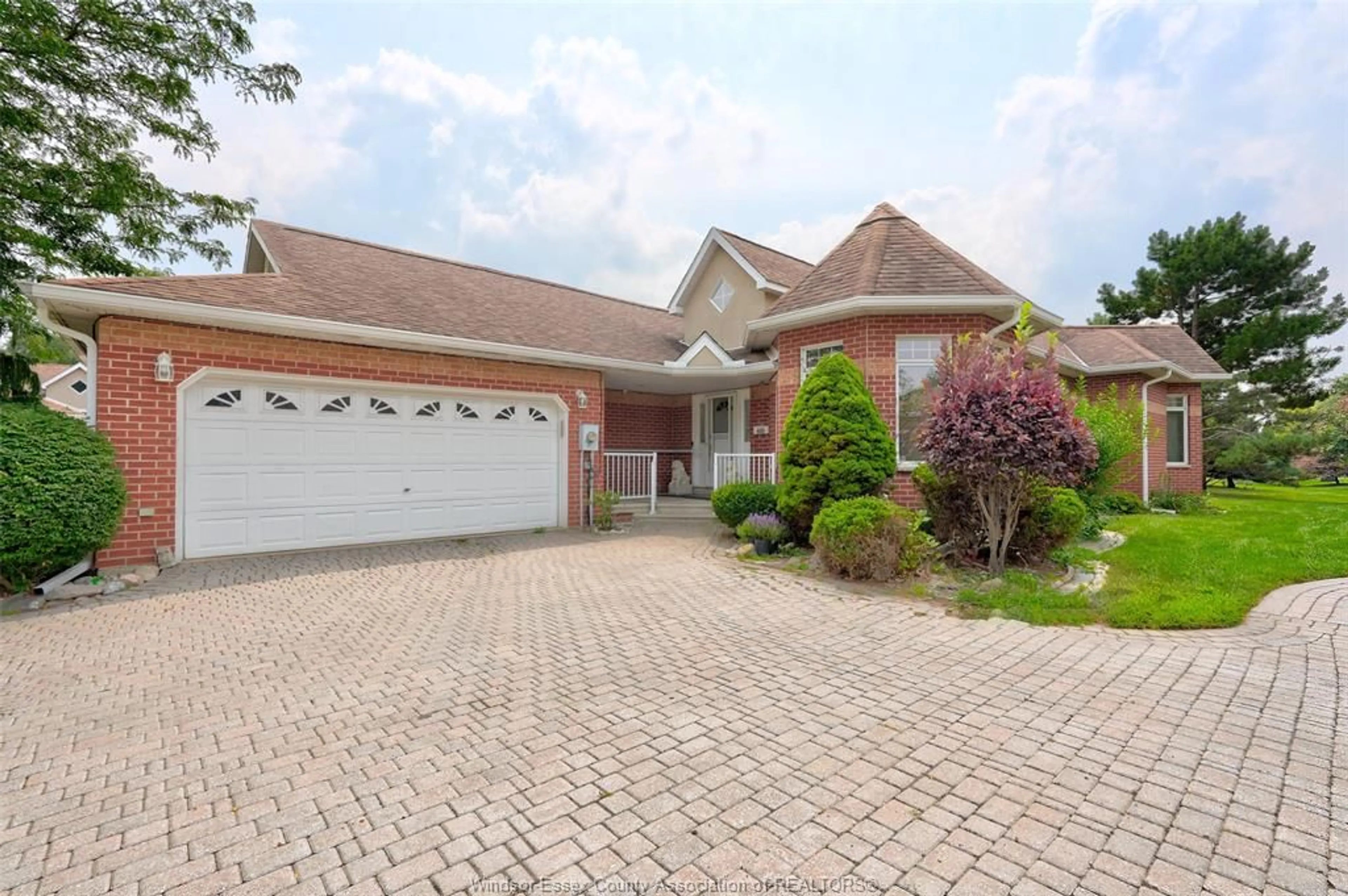 Home with brick exterior material, street for 4660 CRANSTON, Windsor Ontario N9G 2M8