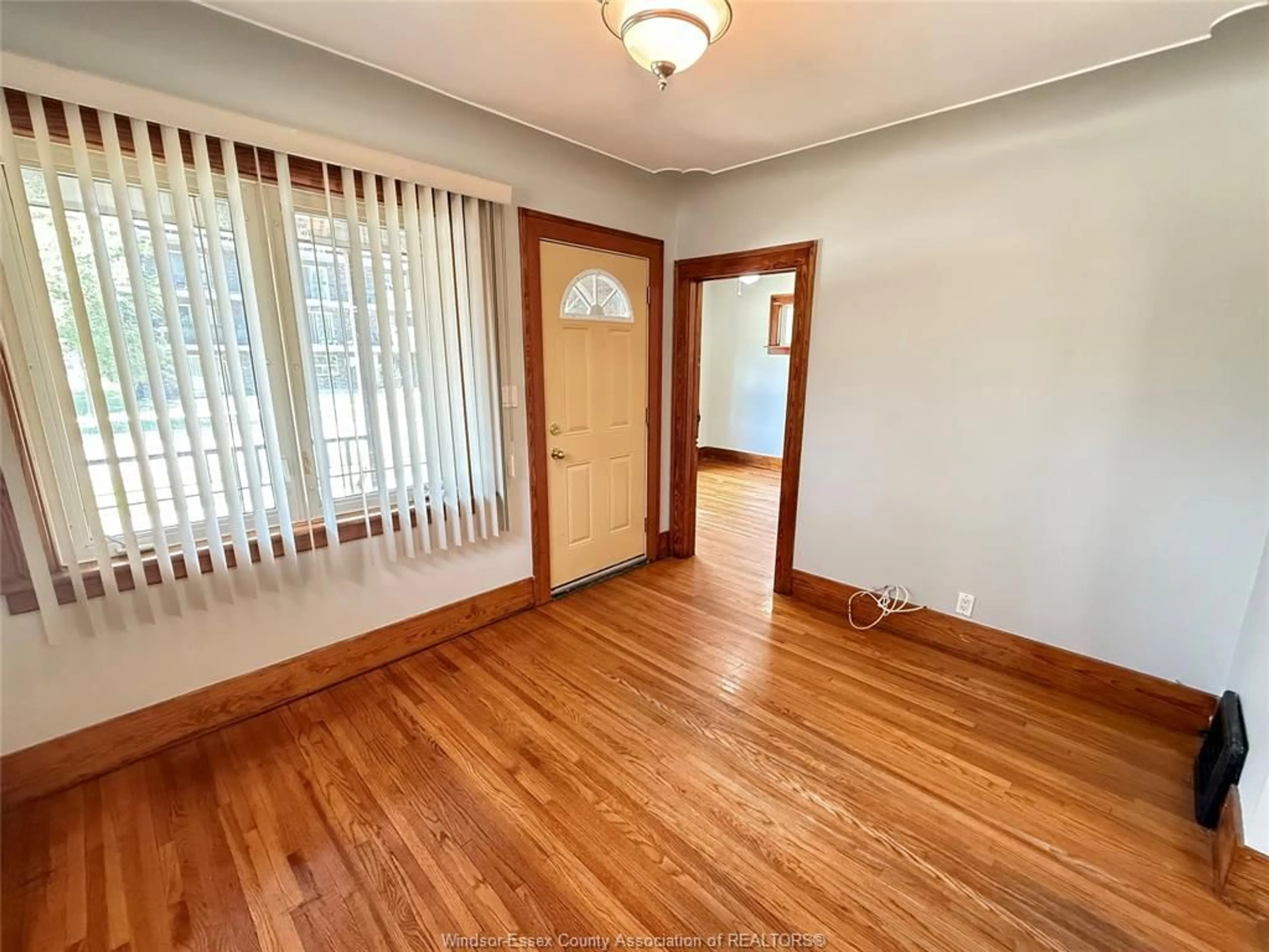A pic of a room for 3597 PETER St, Windsor Ontario N9C 1J6
