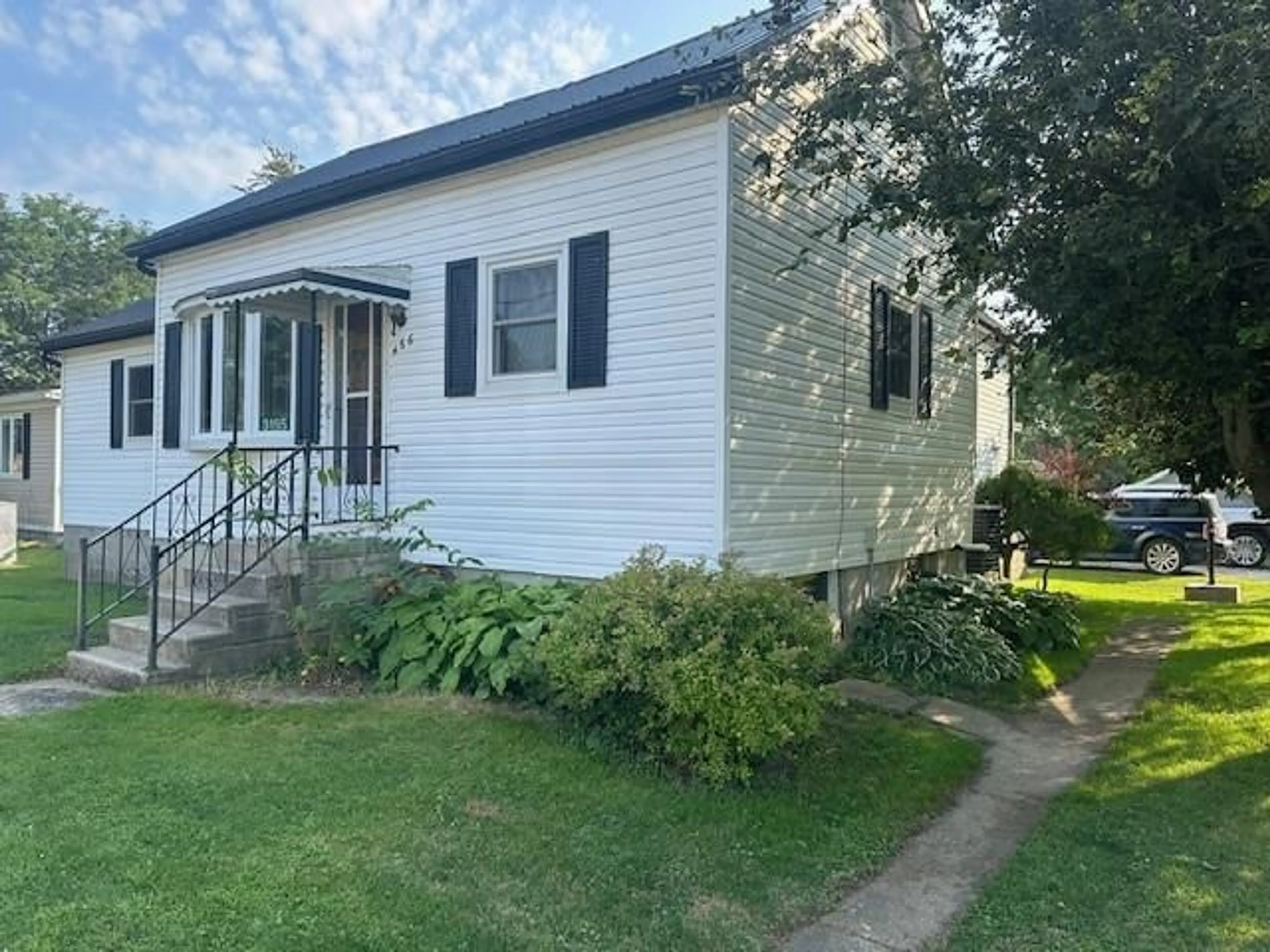Unknown for 3195 RIVER St, Brooke-Alvinston Ontario N0N 1A0