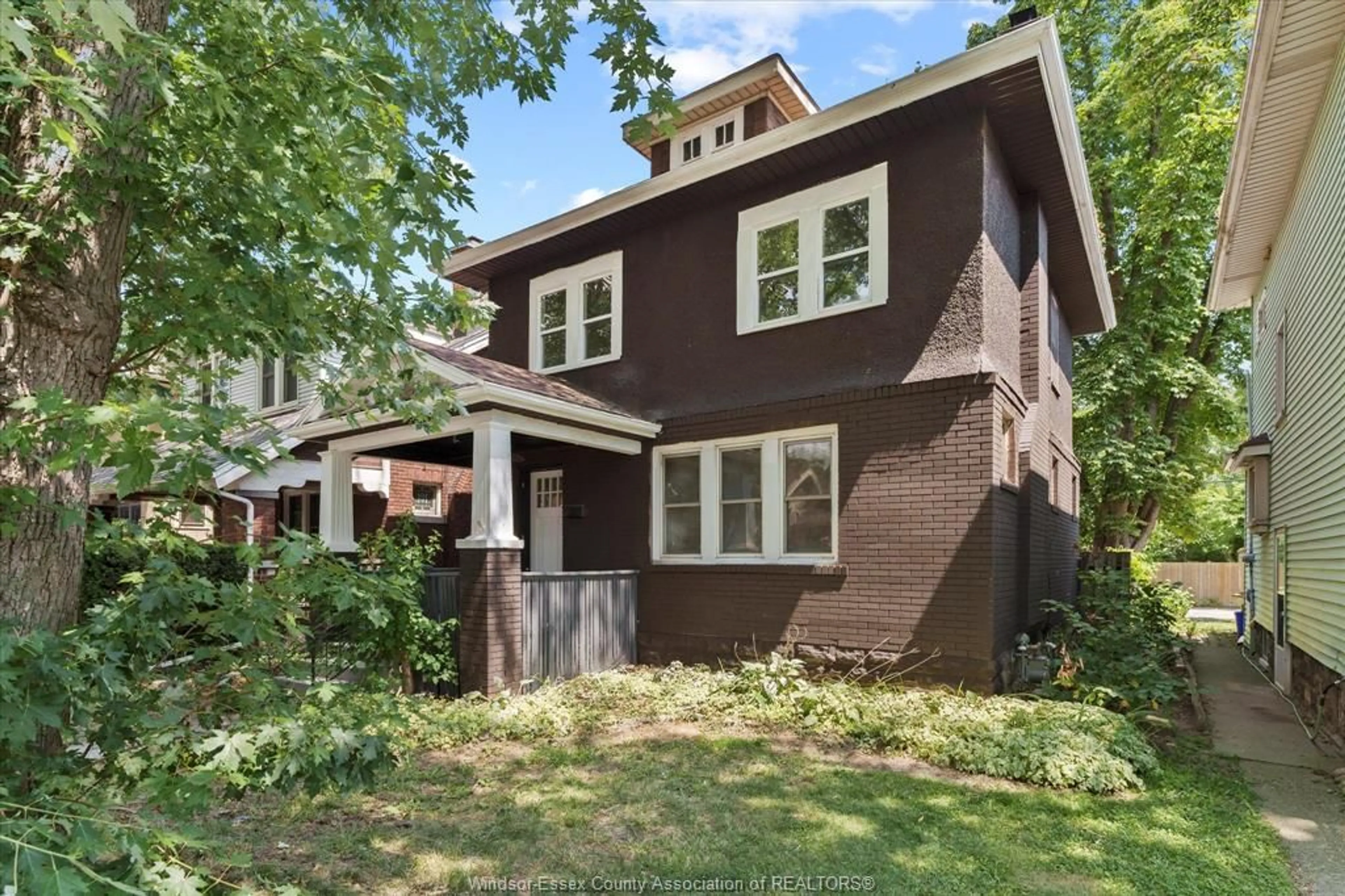 Home with brick exterior material, street for 1516 DOUGALL Ave, Windsor Ontario N8X 1S1