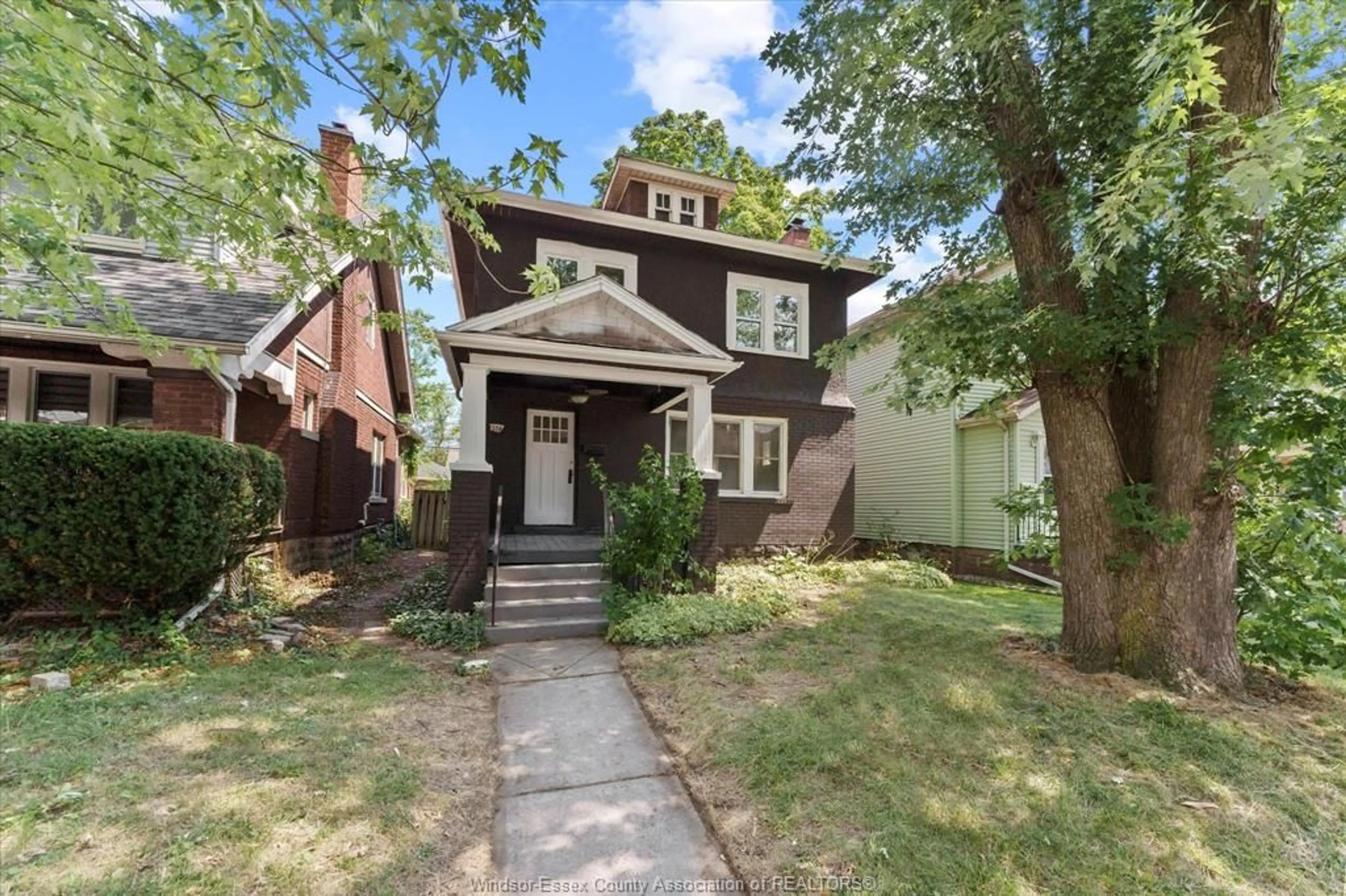 Home with brick exterior material, street for 1516 DOUGALL Ave, Windsor Ontario N8X 1S1