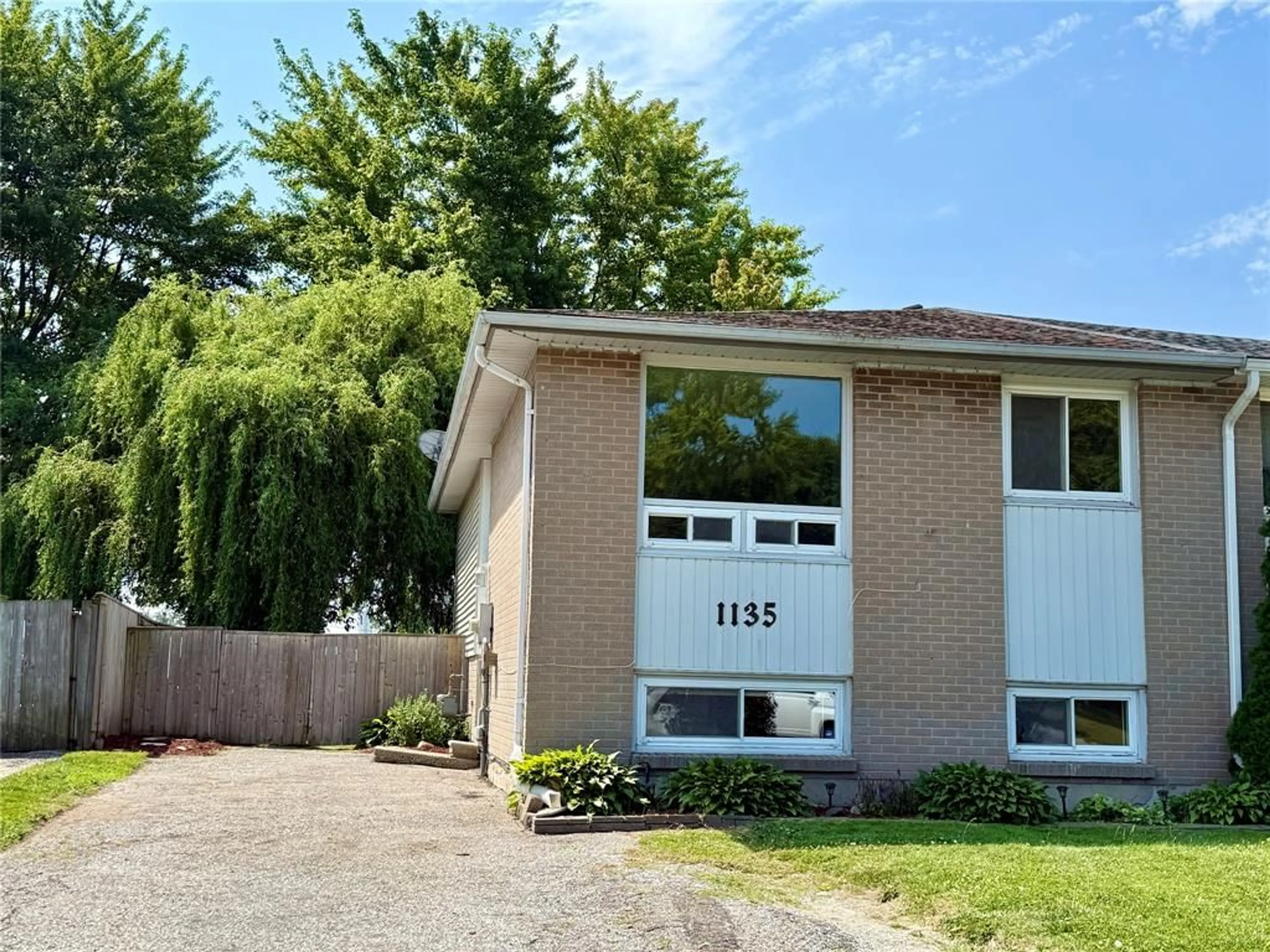 Home with brick exterior material, street for 1135 OVERLEA Cres, Sarnia Ontario N7S 4E6