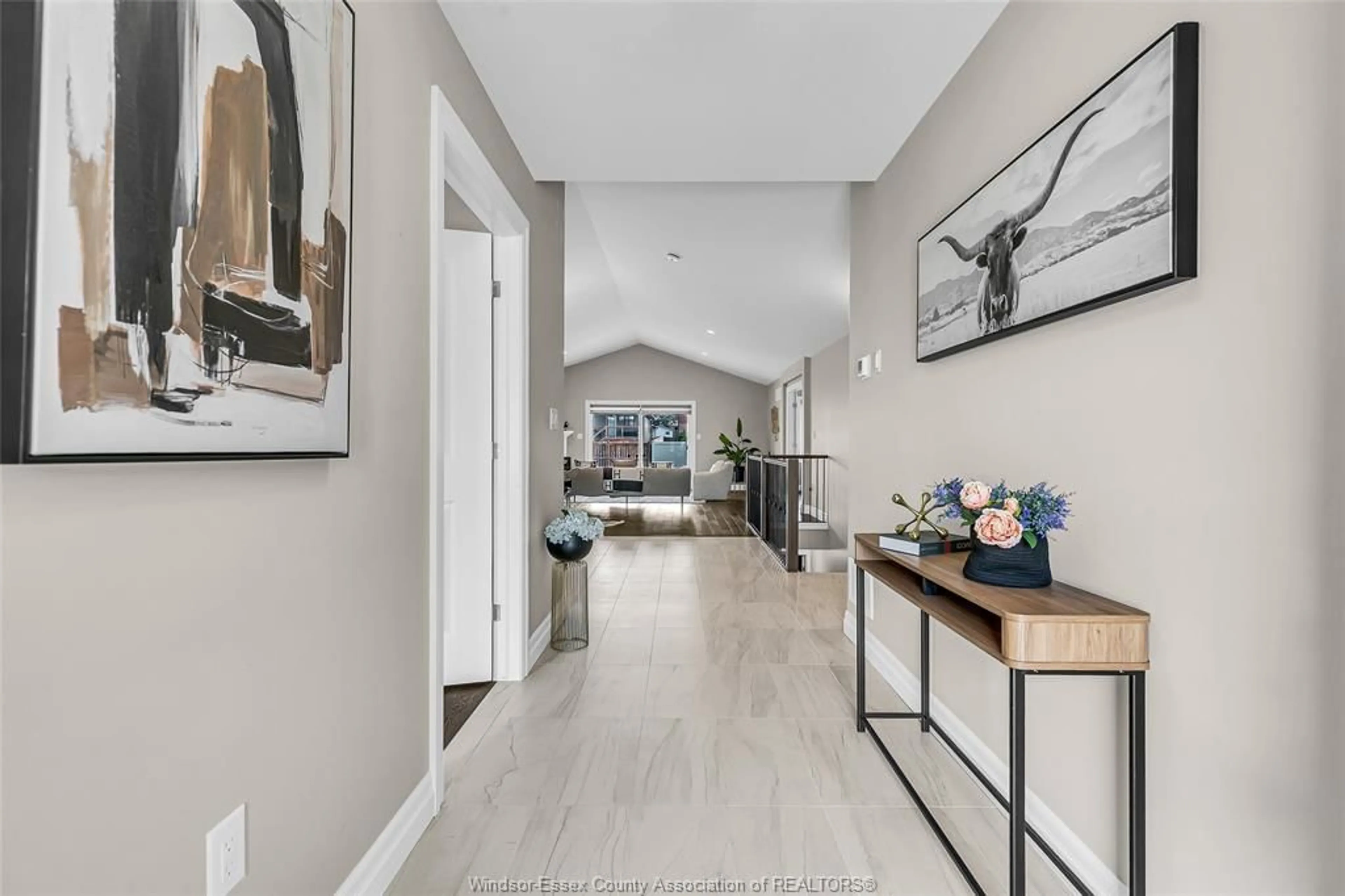 Indoor entryway for 1258 TOM TOTH St, LaSalle Ontario N9H 0L9