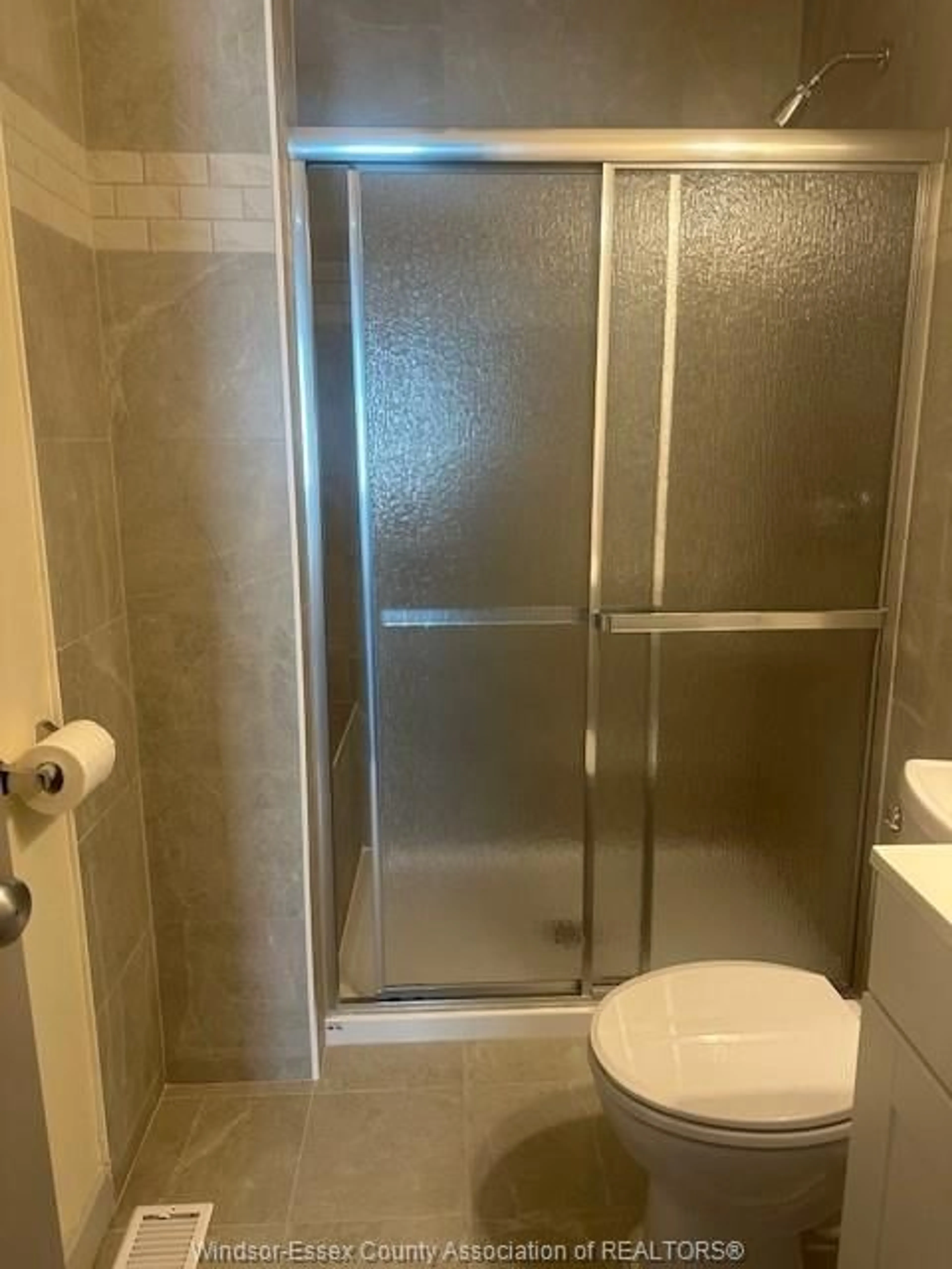 Standard bathroom, floor is not visible for 1667 FORD, Windsor Ontario N8T 2L9