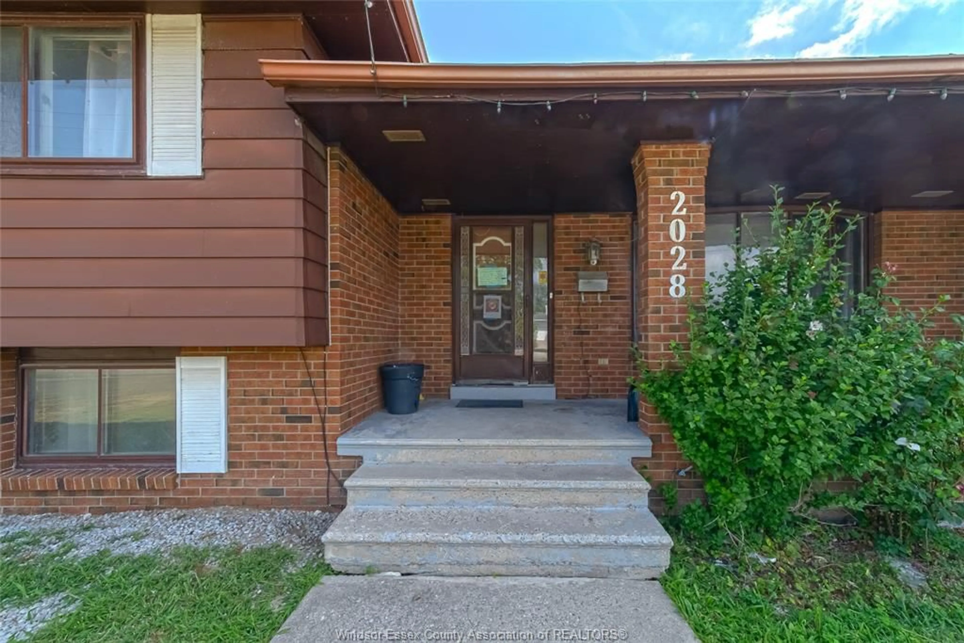 Home with brick exterior material, street for 2028 LESPERANCE, Tecumseh Ontario N8N 2N4