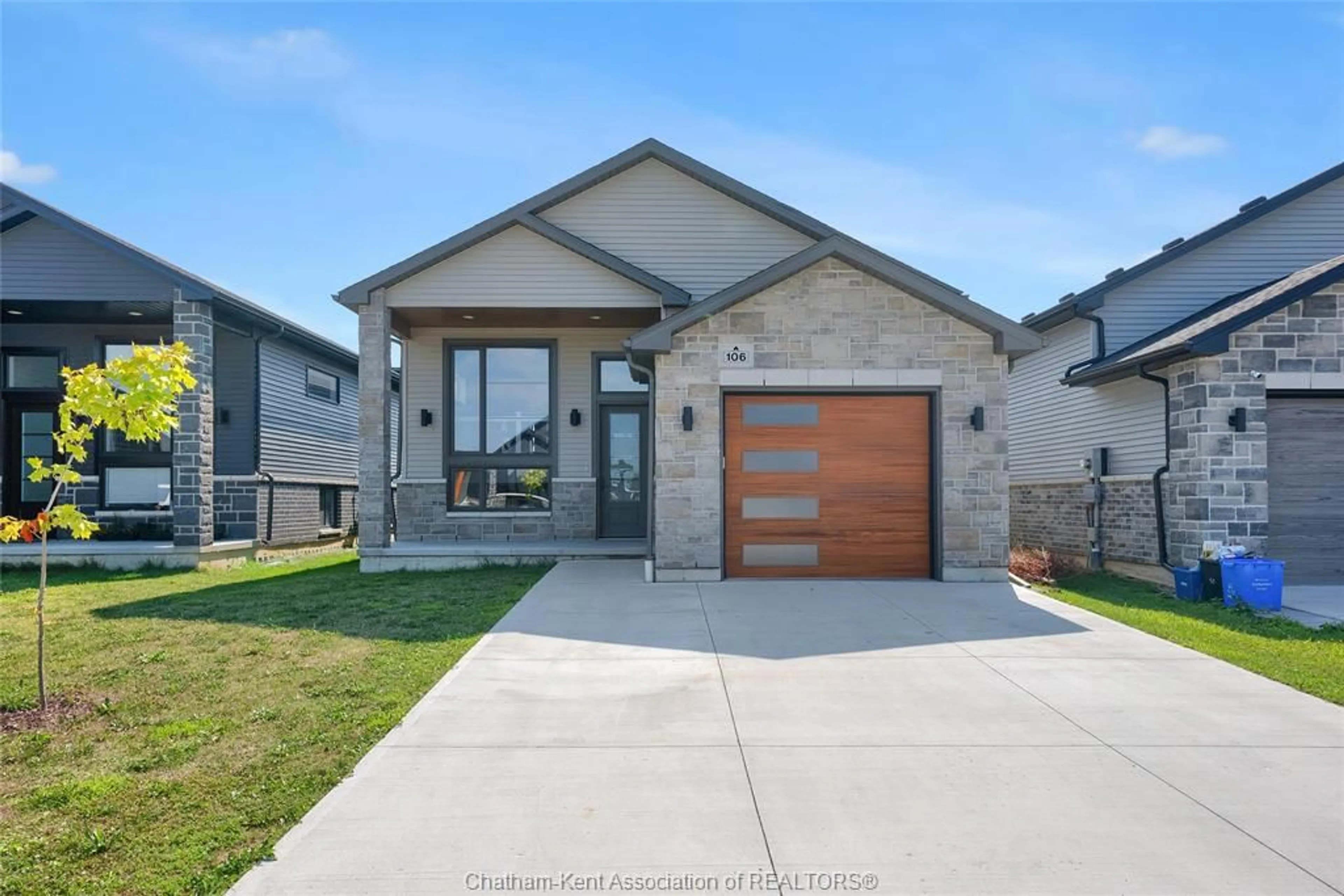 Home with brick exterior material, street for 106 Ironwood Trail, Chatham Ontario N7M 0T3