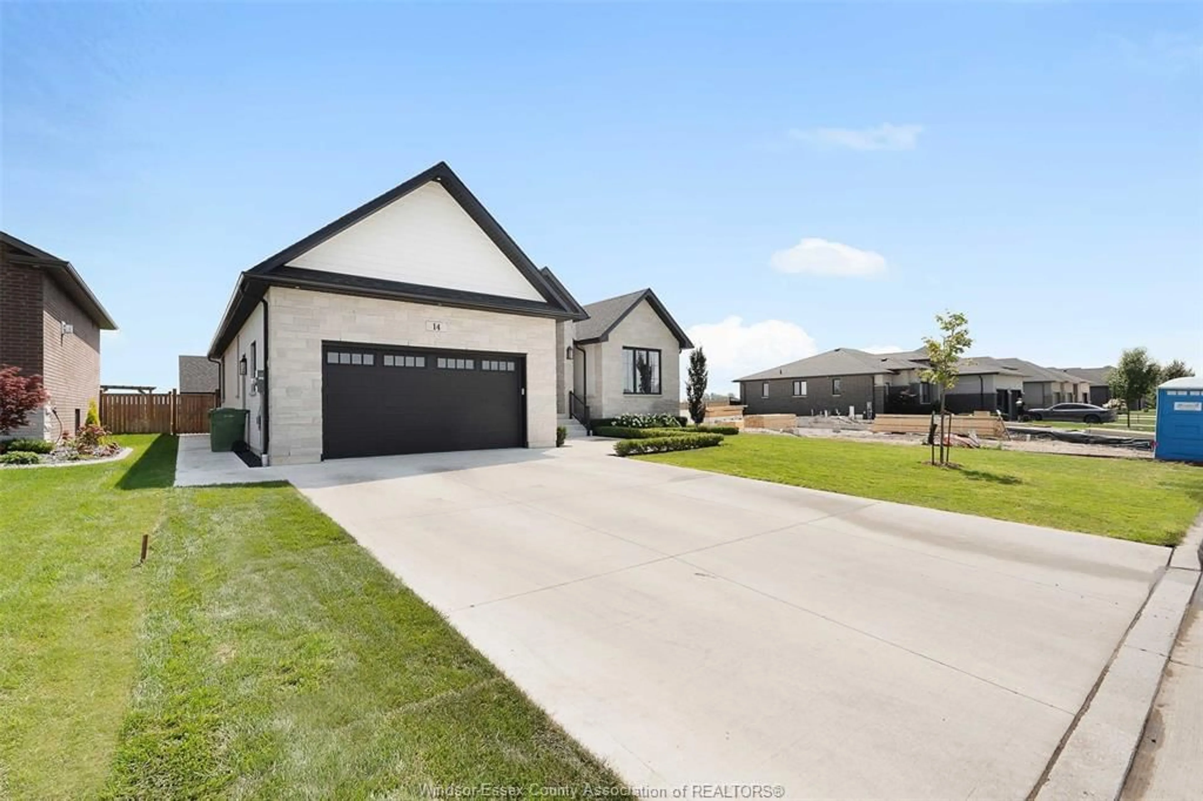 Unknown for 14 HEATHVIEW Trail, Leamington Ontario N8H 0C5