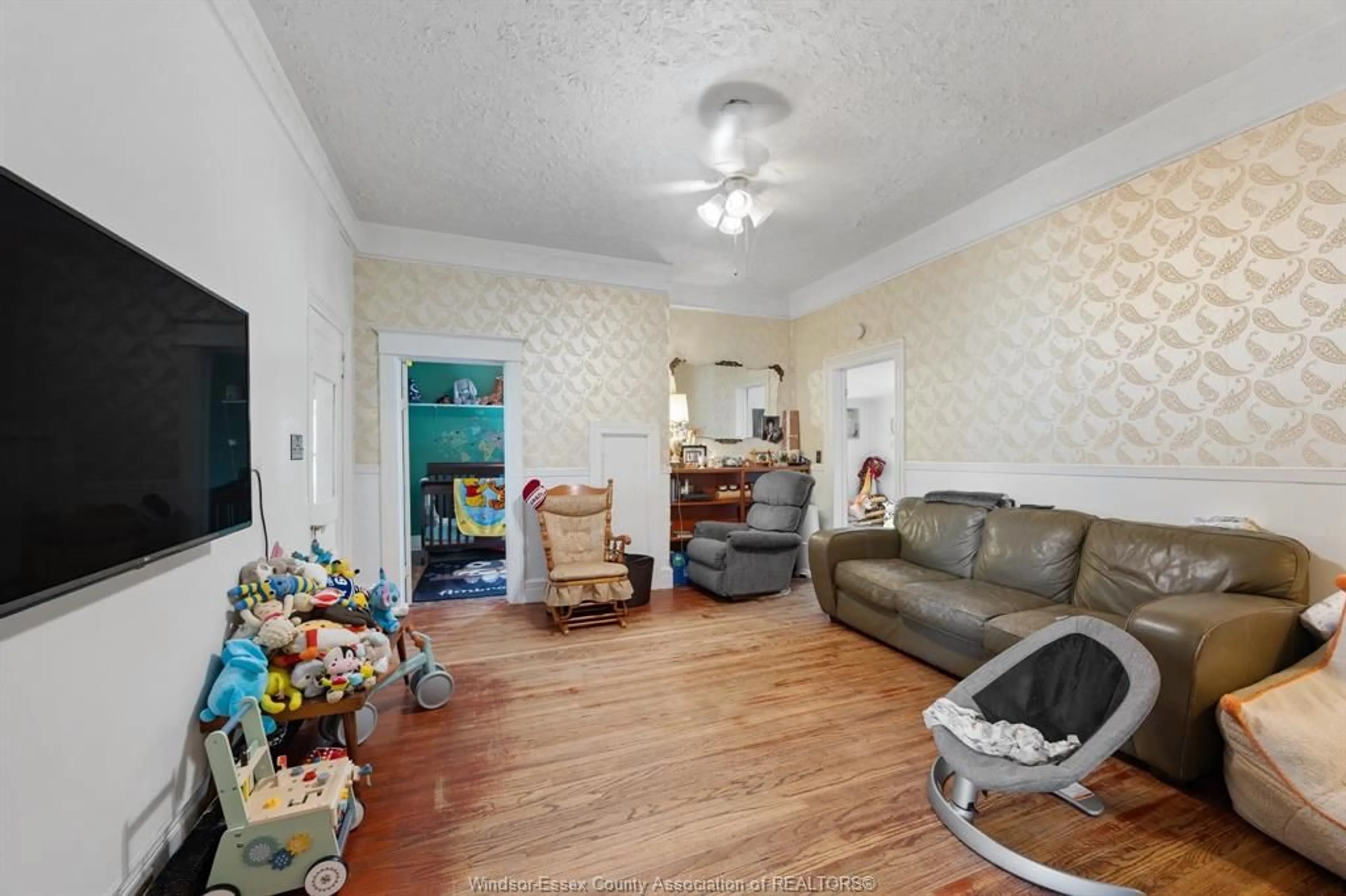 Living room with furniture, unknown for 40 ORANGE St, Leamington Ontario N8H 1P7