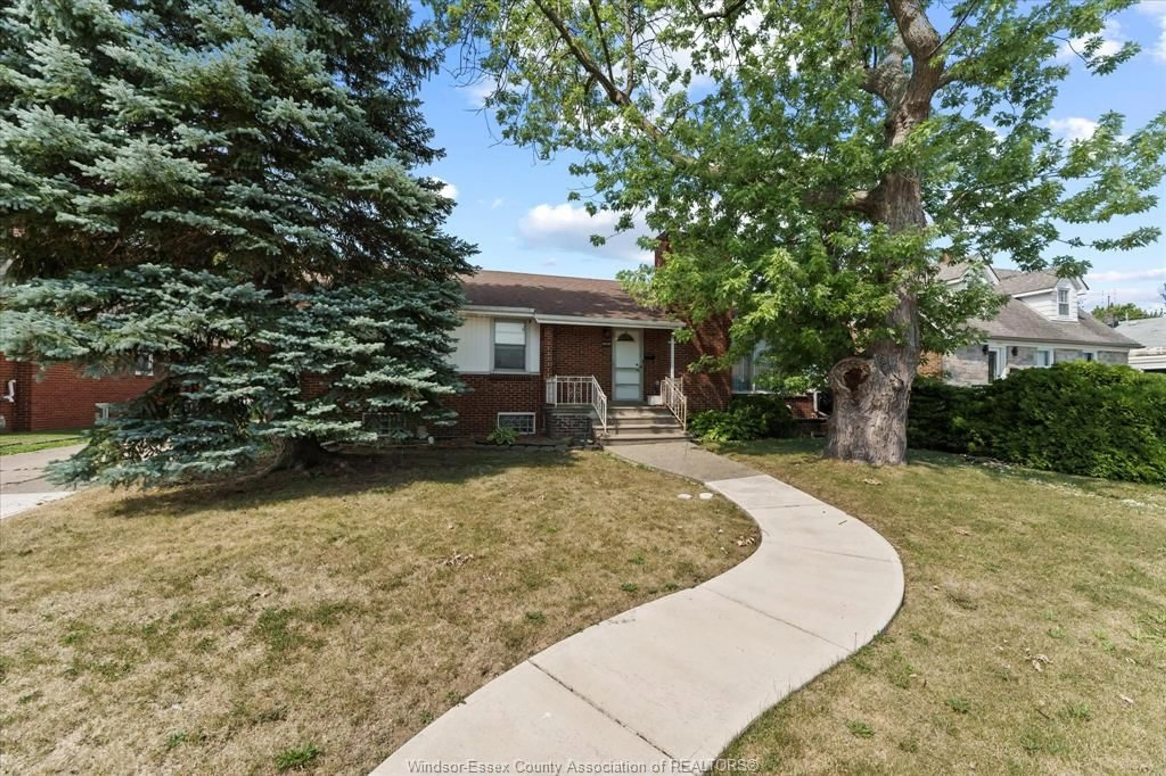 Unknown for 1929 OLIVE Rd, Windsor Ontario N8T 1R4