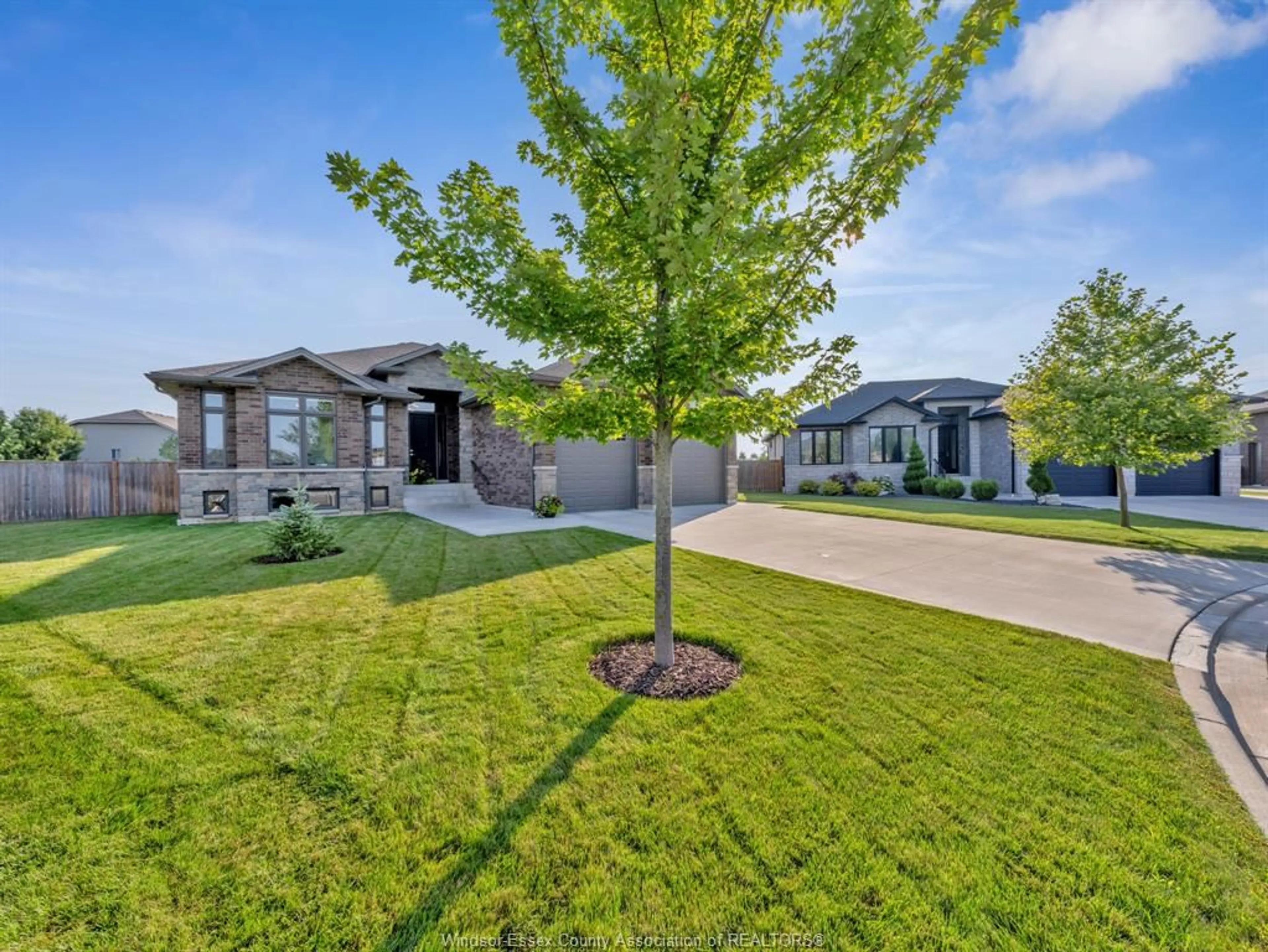 A pic from outside/outdoor area/front of a property/back of a property/a pic from drone, street for 2 OLIVE Dr, Leamington Ontario N8E 0E7