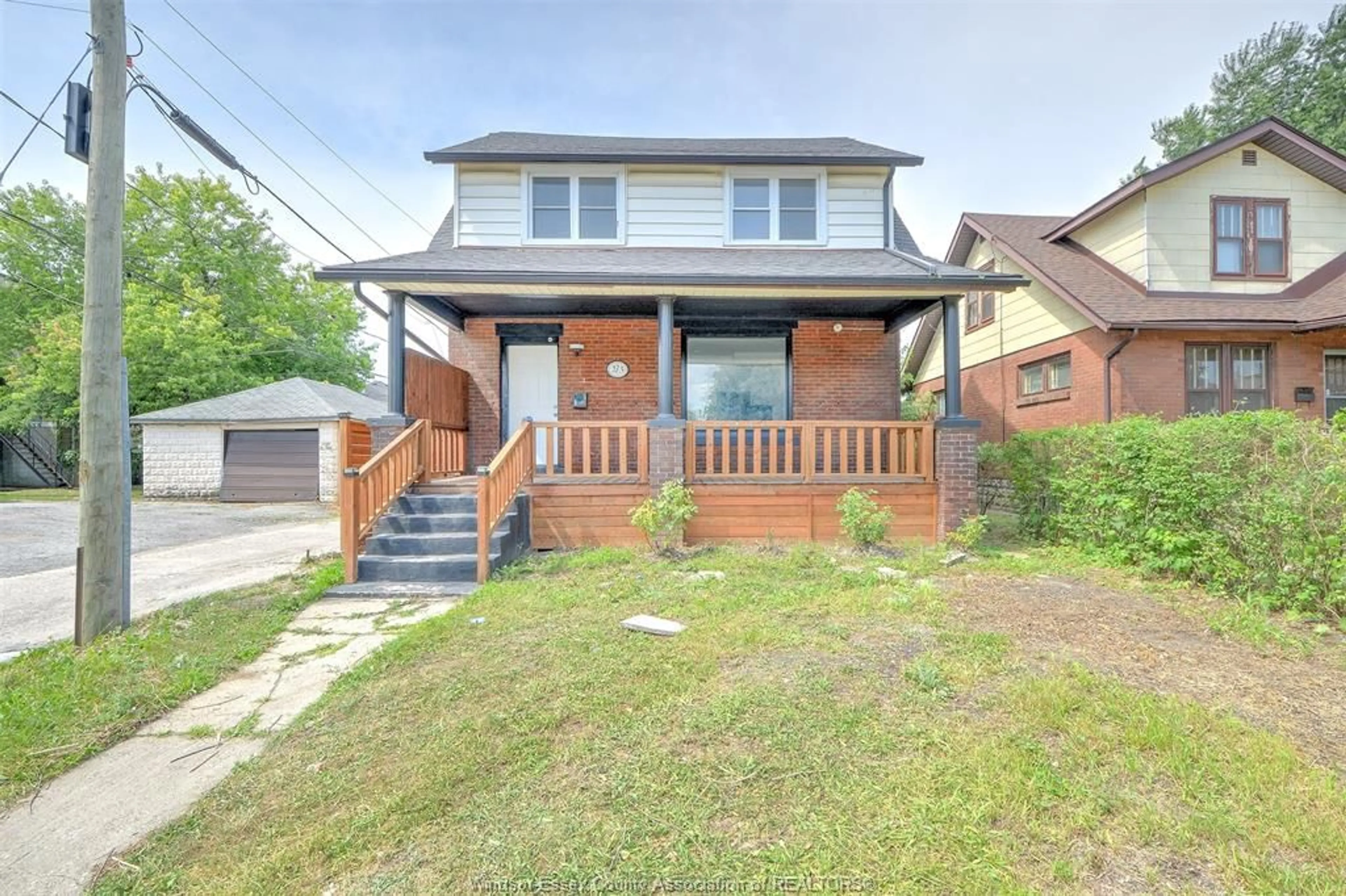 Home with brick exterior material, street for 273 MCEWAN, Windsor Ontario N9B 2E3