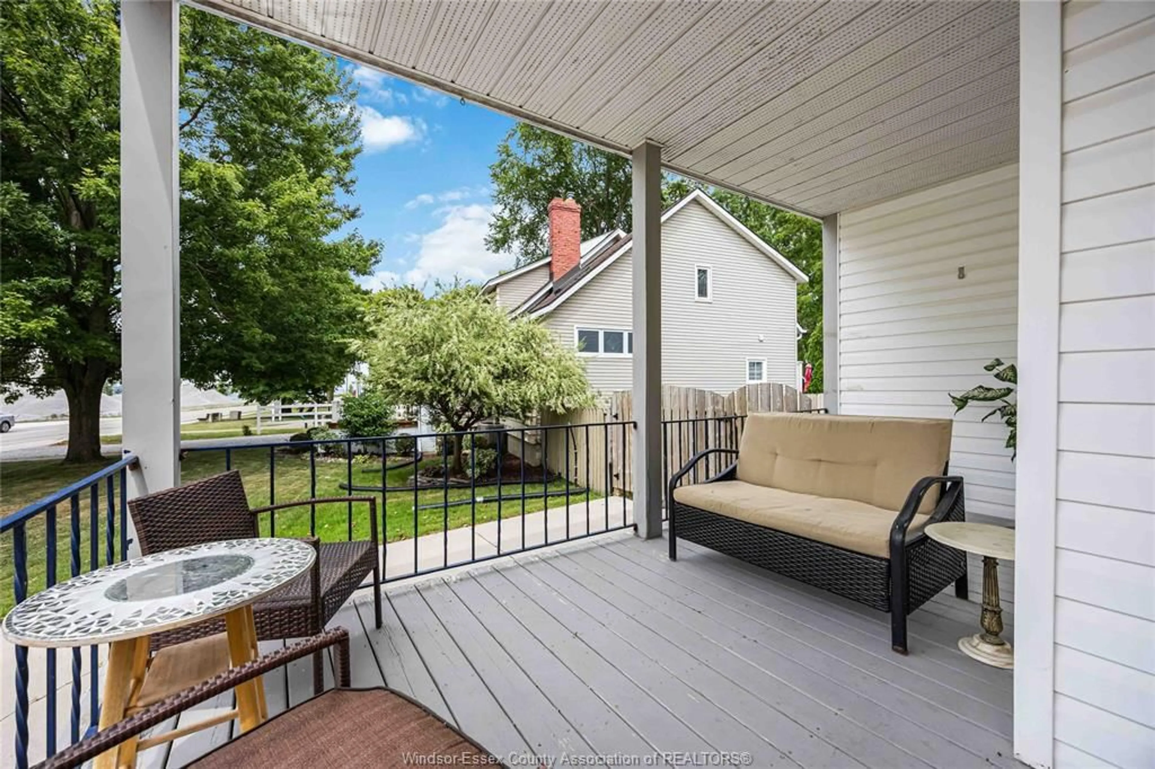Patio, street for 1484 ST. CLAIR Pky, Courtright Ontario N0N 1H0