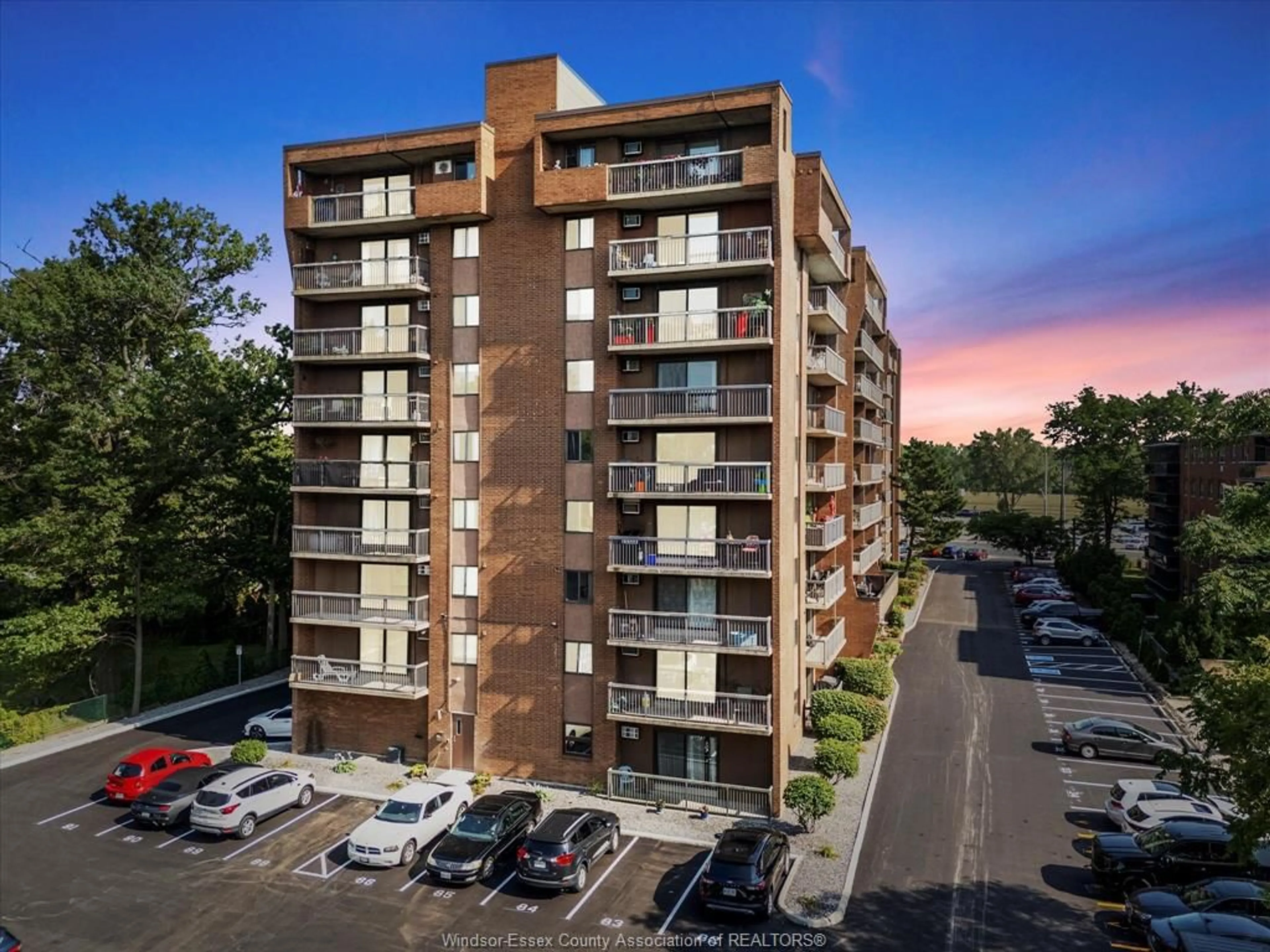 A pic from outside/outdoor area/front of a property/back of a property/a pic from drone, unknown for 3636 Wyandotte St #503, Windsor Ontario N8Y 4V1