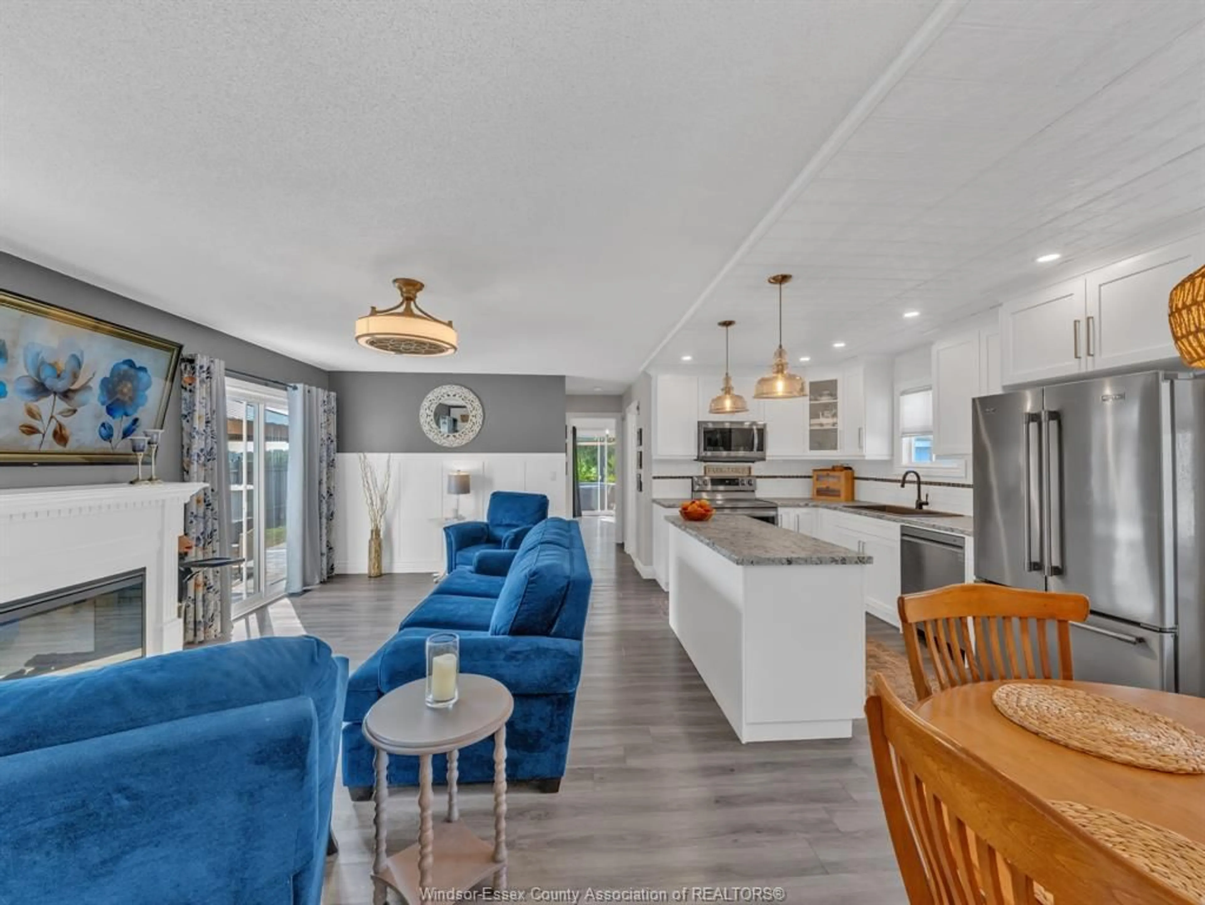 Open concept kitchen, unknown for 21 WILLOW, McGregor Ontario N0R 1J0