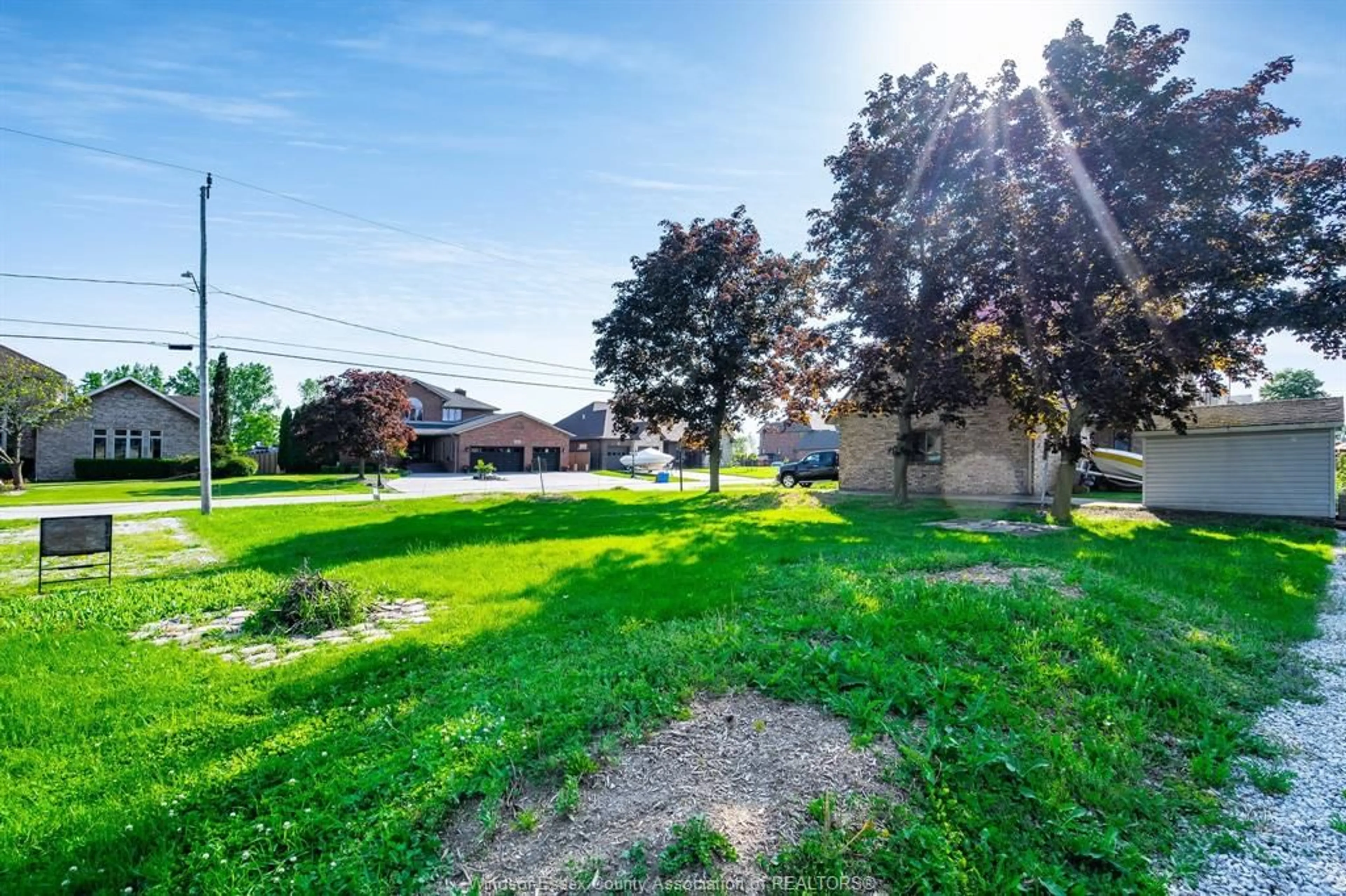A pic from outside/outdoor area/front of a property/back of a property/a pic from drone, street for V/L MARTIN Lane, LaSalle Ontario N9J 1W8
