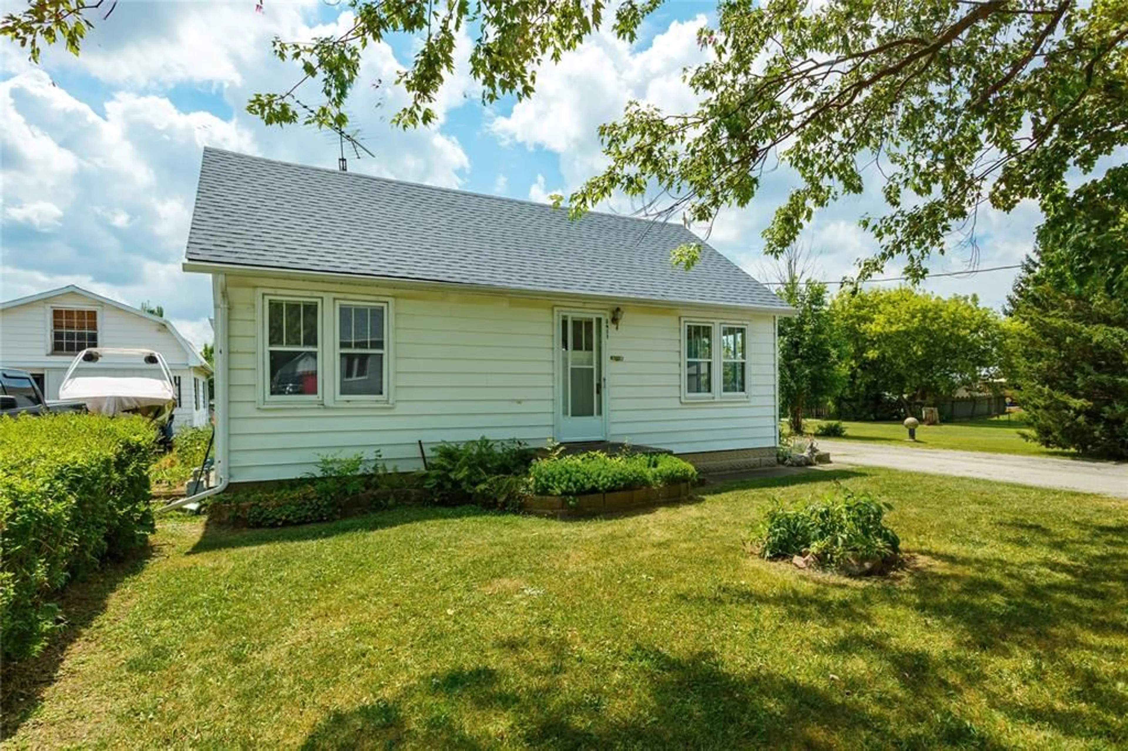 Home with vinyl exterior material, street for 2411 ADELIA St, St Clair Ontario N0N 1B0