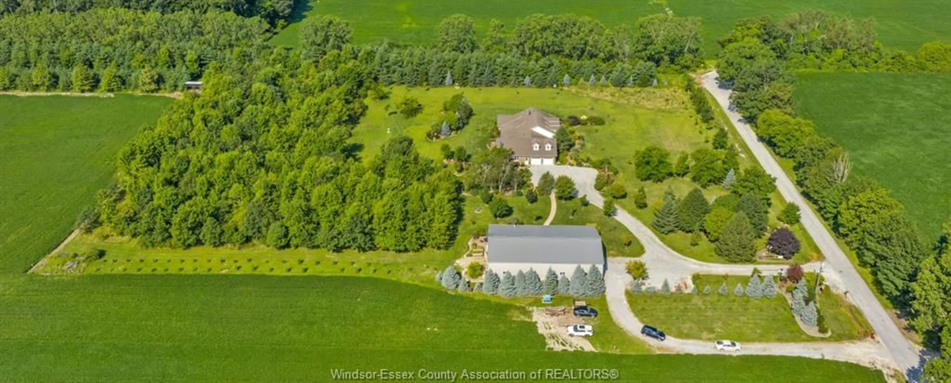A pic from outside/outdoor area/front of a property/back of a property/a pic from drone, water/lake/river/ocean view for 2310 Hickson Rd, Leamington Ontario N0P 2P0