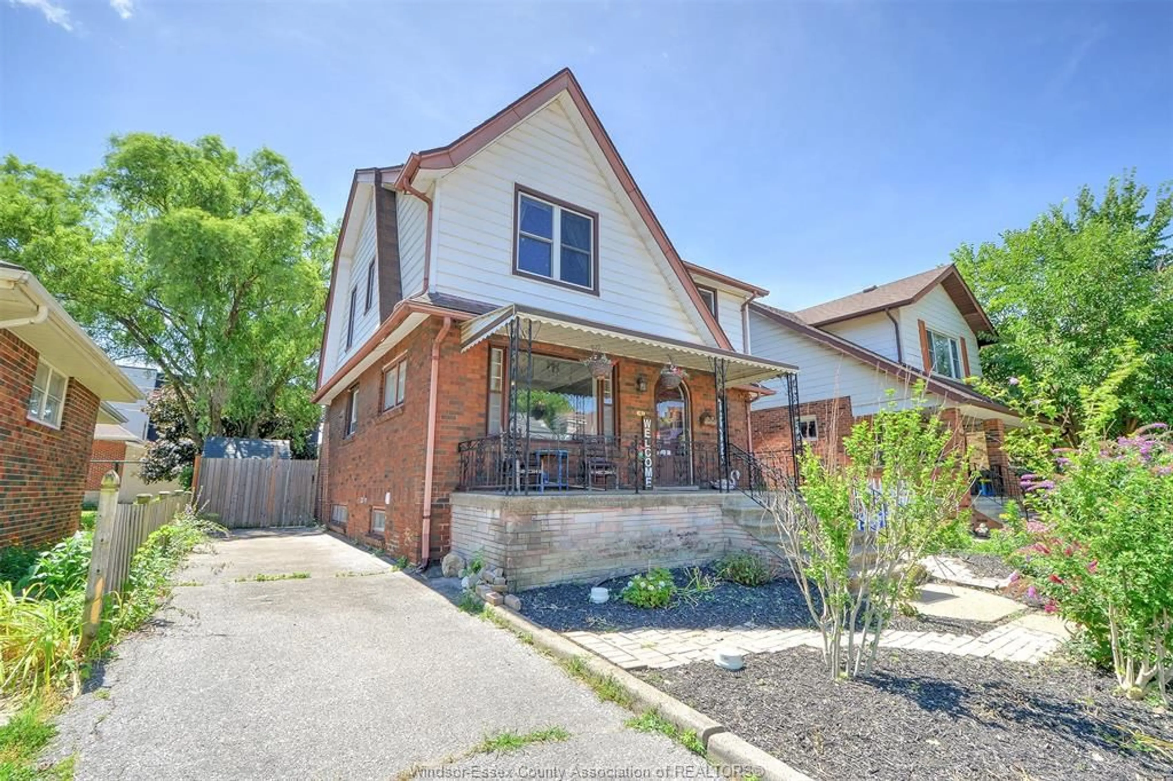 Home with brick exterior material, street for 161 SHEPHERD, Windsor Ontario N8Y 2K4