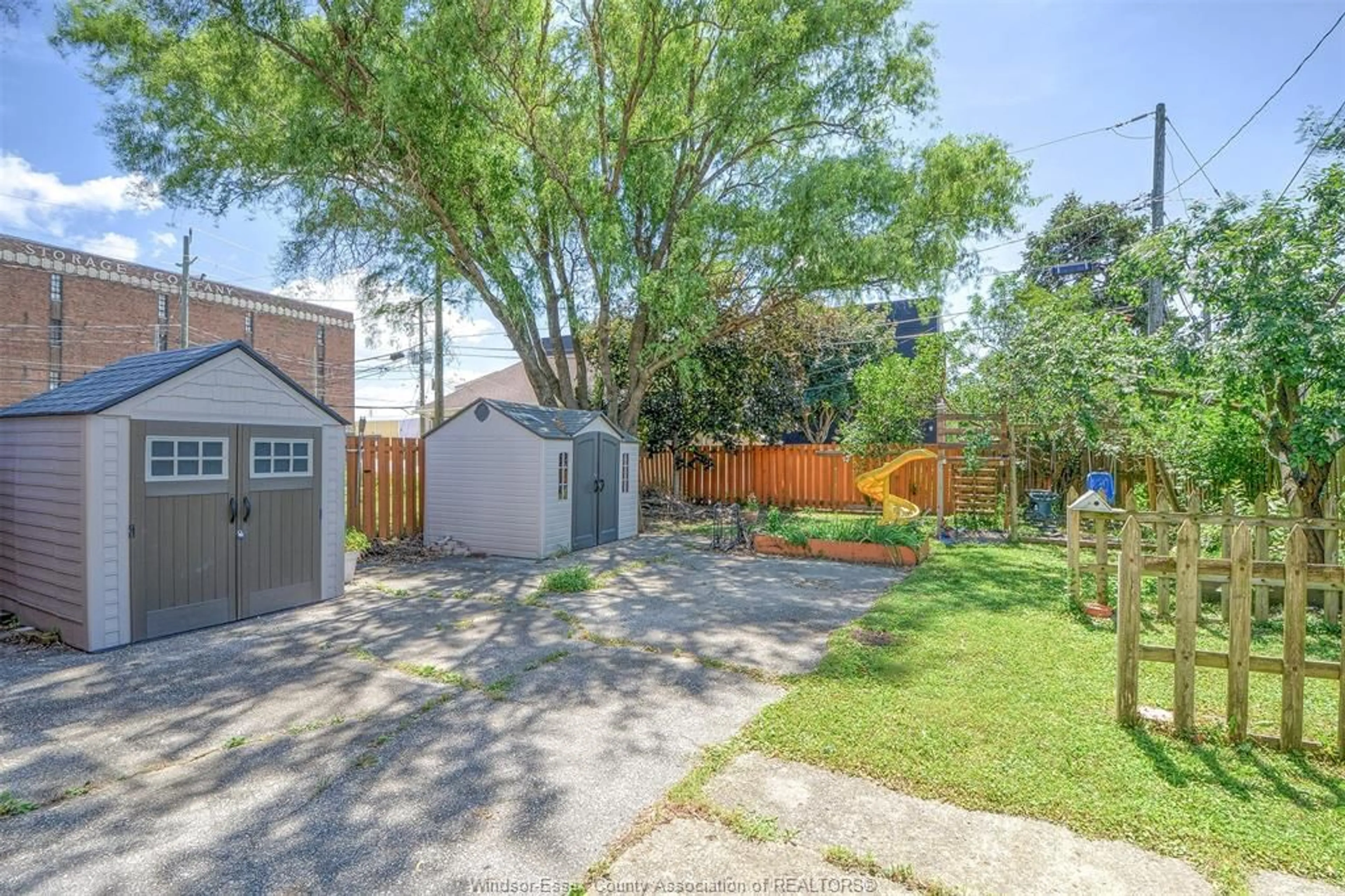 A pic from outside/outdoor area/front of a property/back of a property/a pic from drone, street for 161 SHEPHERD, Windsor Ontario N8Y 2K4