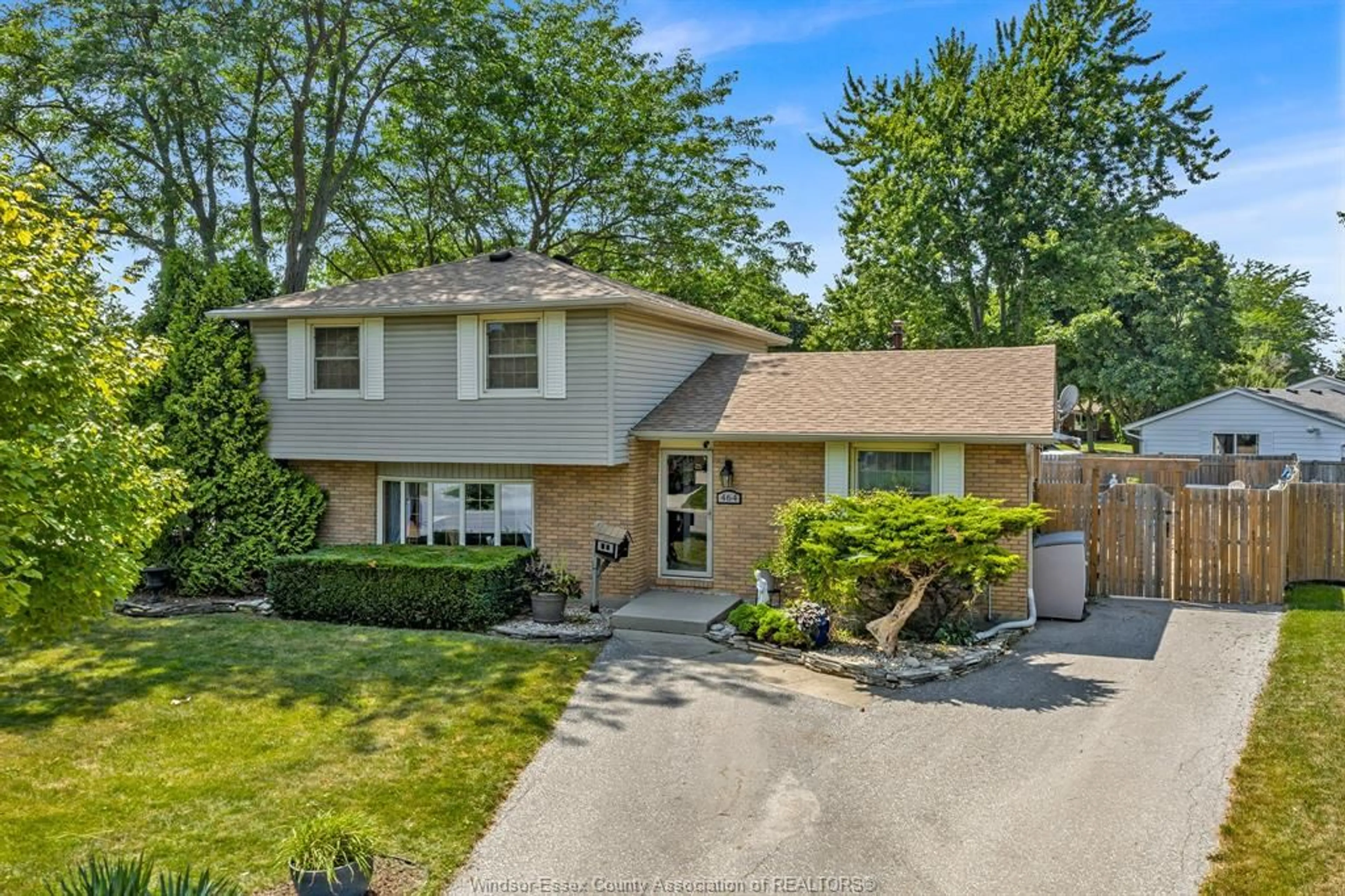 Unknown for 464 WALNUT Dr, Amherstburg Ontario N9V 3C5