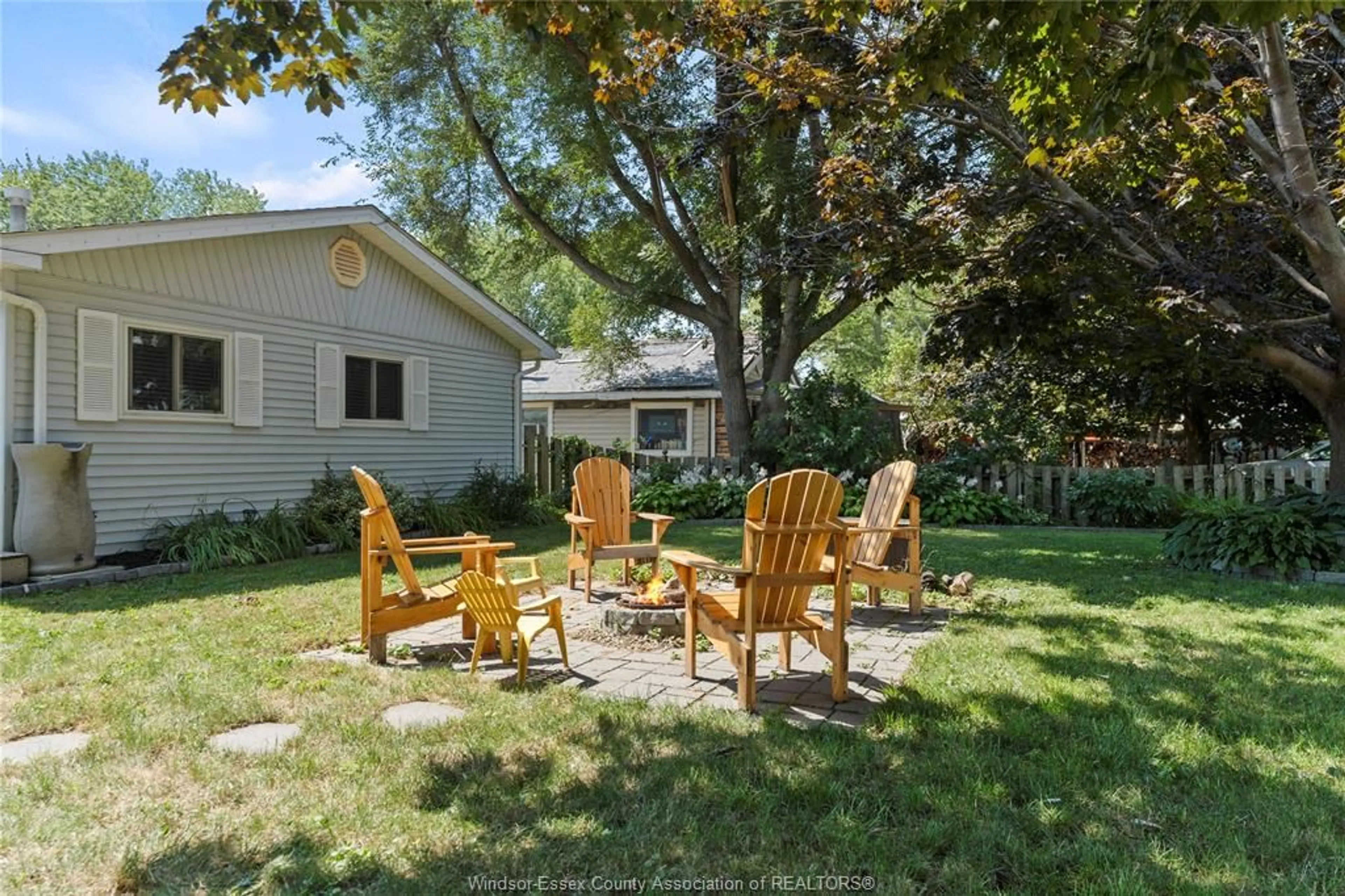 Patio, street for 145 COUNTY RD 50 W, Harrow Ontario N0R 1G0