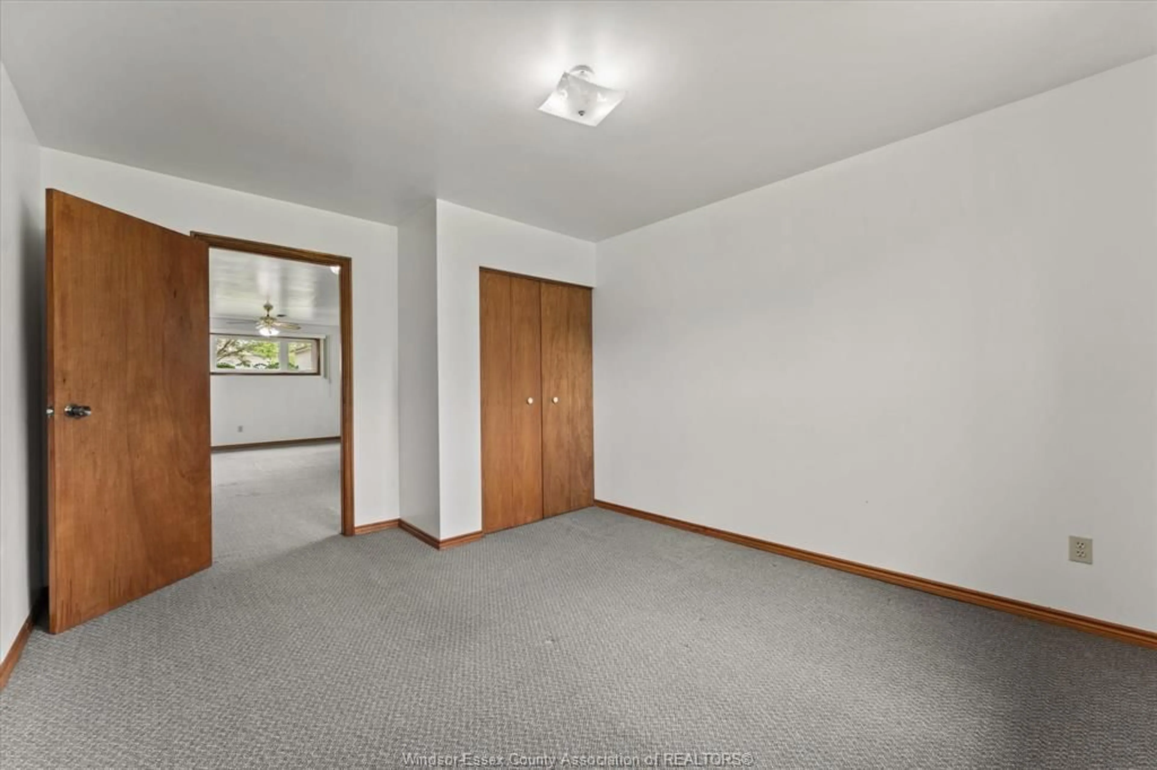 A pic of a room for 2913 ROBILLARD CRES, Windsor Ontario N8W 5L2