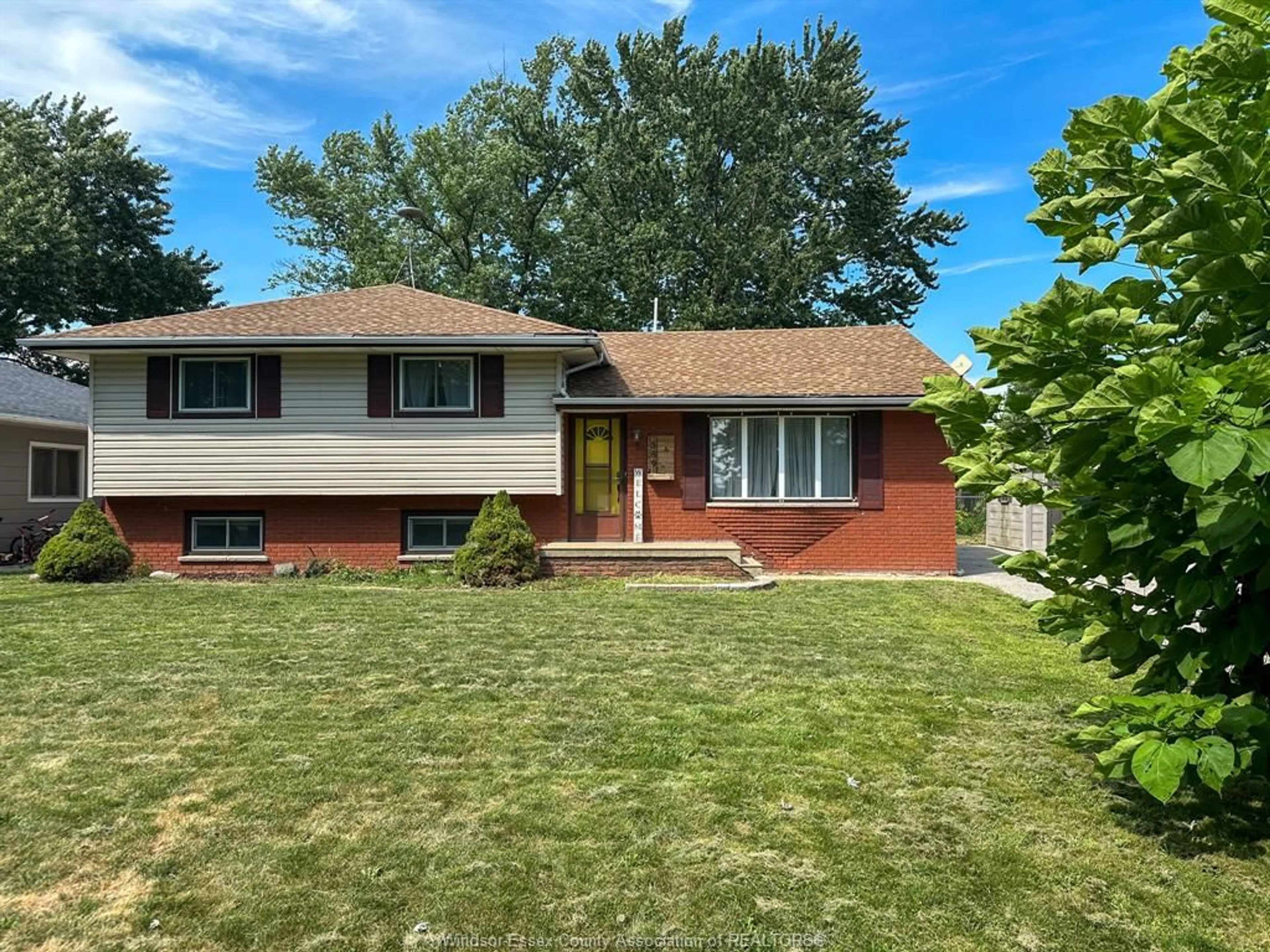 Home with brick exterior material, street for 589 COUNTY ROAD 2, Belle River Ontario N0R 1A0