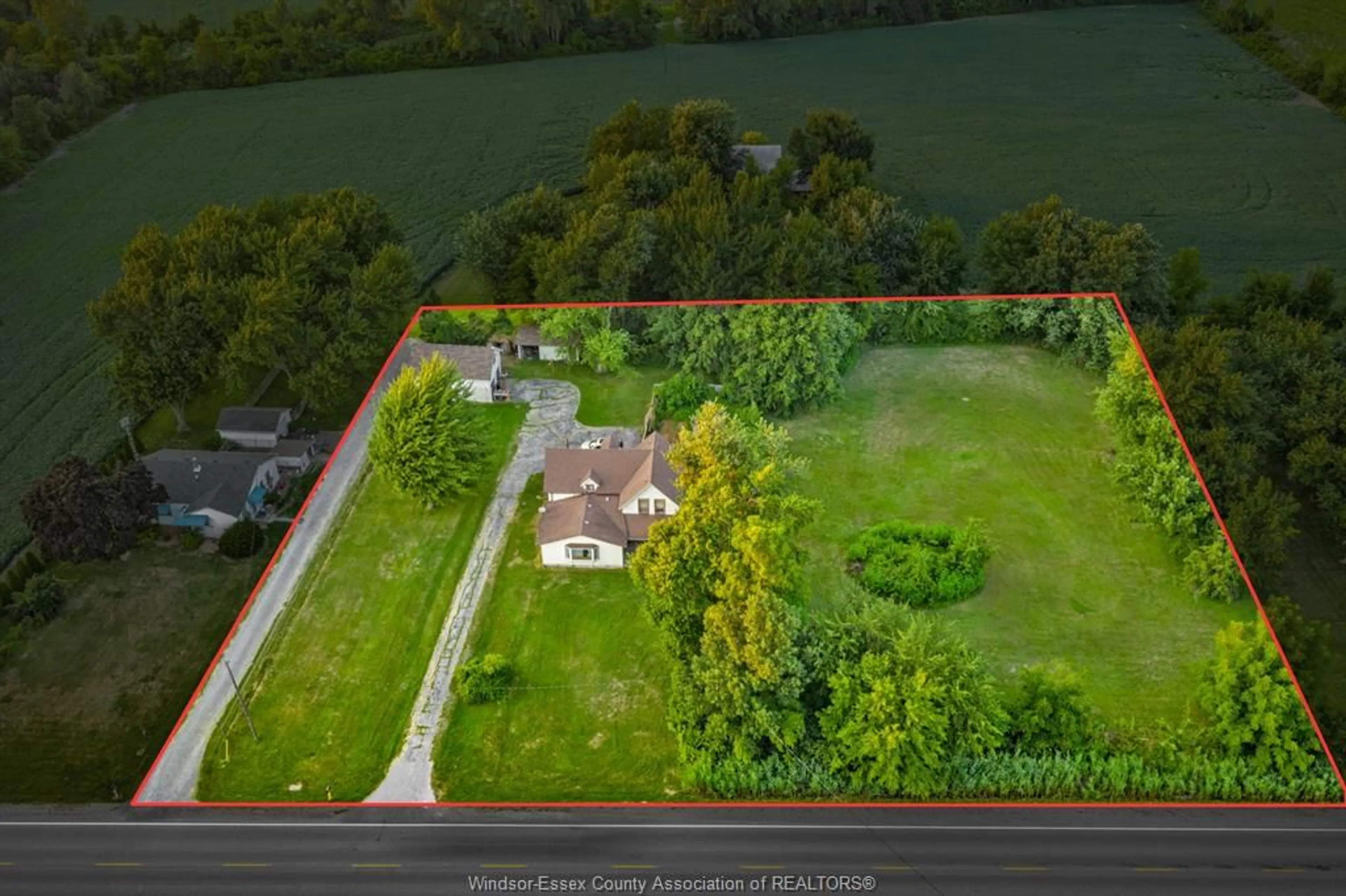 A pic from outside/outdoor area/front of a property/back of a property/a pic from drone, water/lake/river/ocean view for 2598 County Rd. 46, Woodslee Ontario N0R 1R0