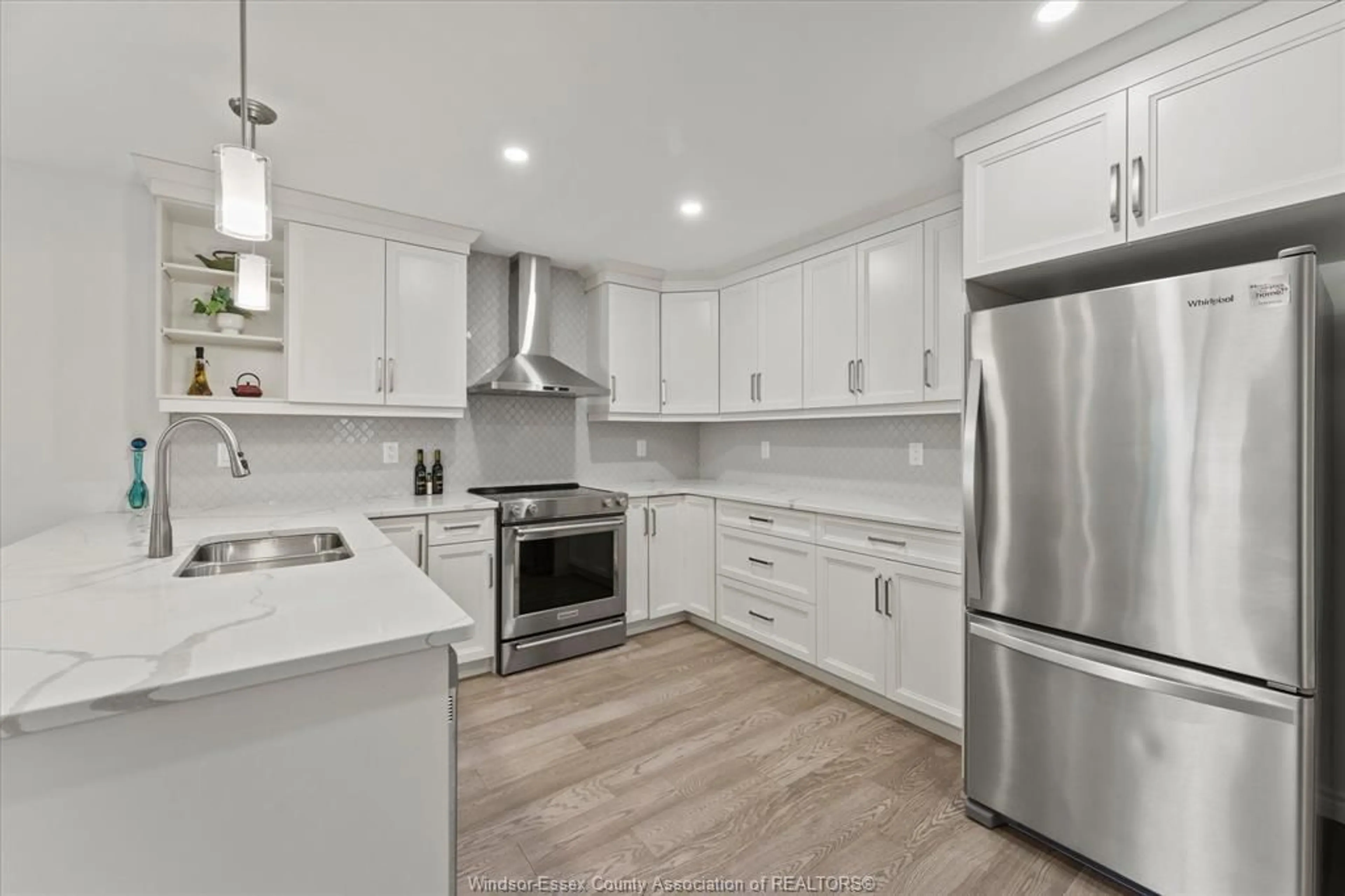 Open concept kitchen, ceramic/tile floor for 117 ARTHUR St, Harrow Ontario N0R 1G0