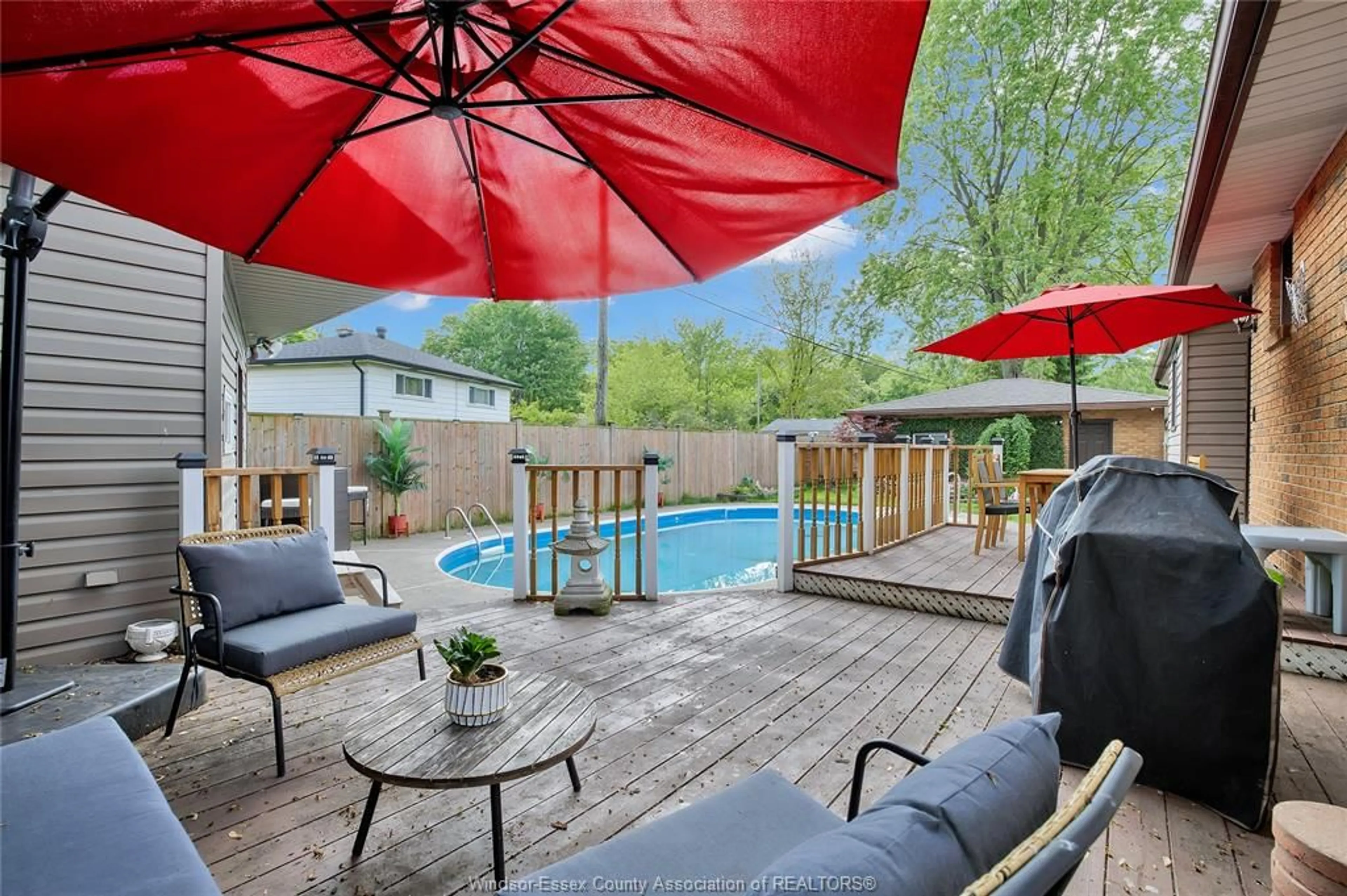 Patio, water/lake/river/ocean view for 3990 MYRTLE, Windsor Ontario N9C 4A3