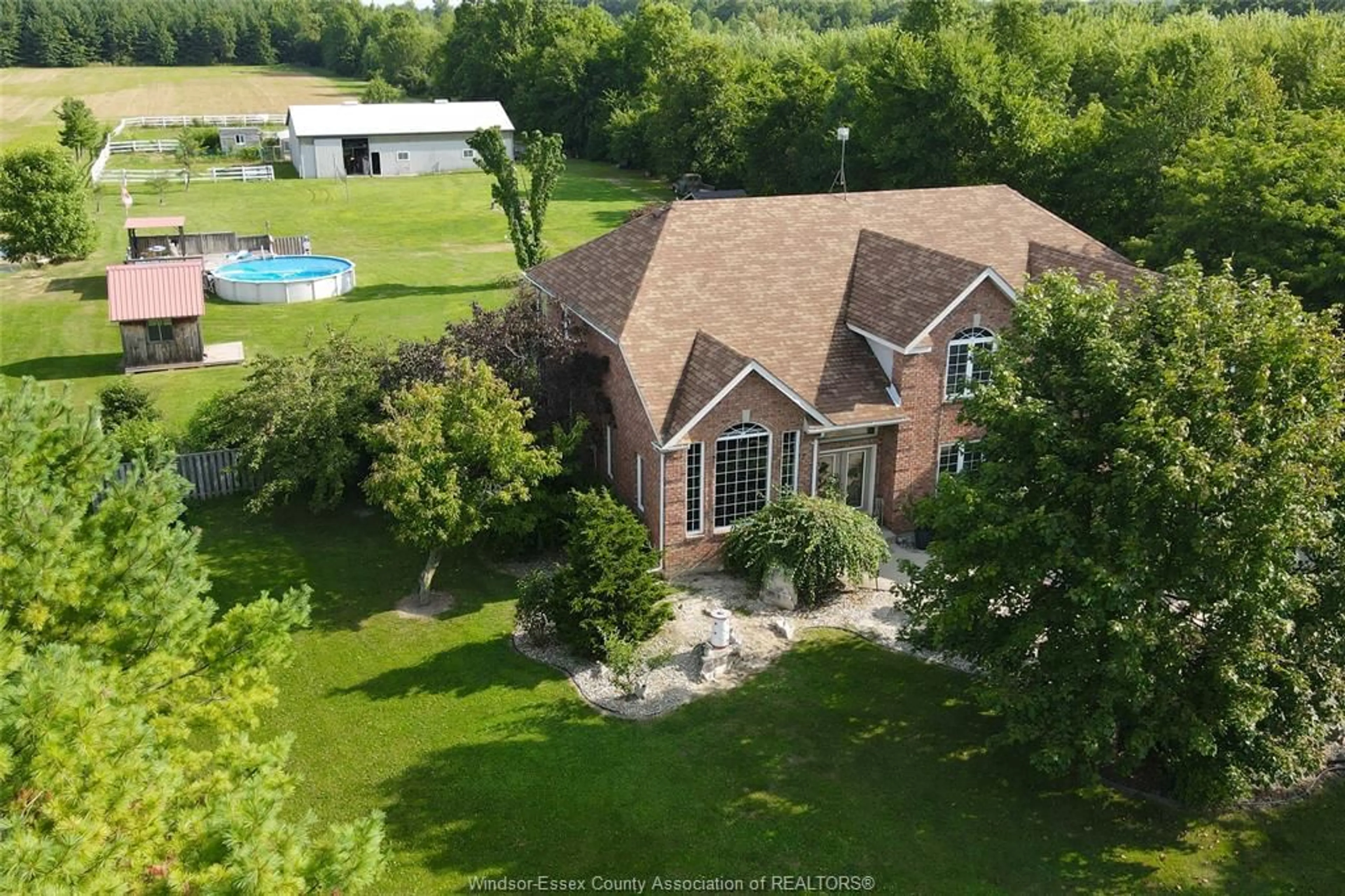 A pic from outside/outdoor area/front of a property/back of a property/a pic from drone, water/lake/river/ocean view for 6916 CONCESSION 6, Essex Ontario N9Y 2E5