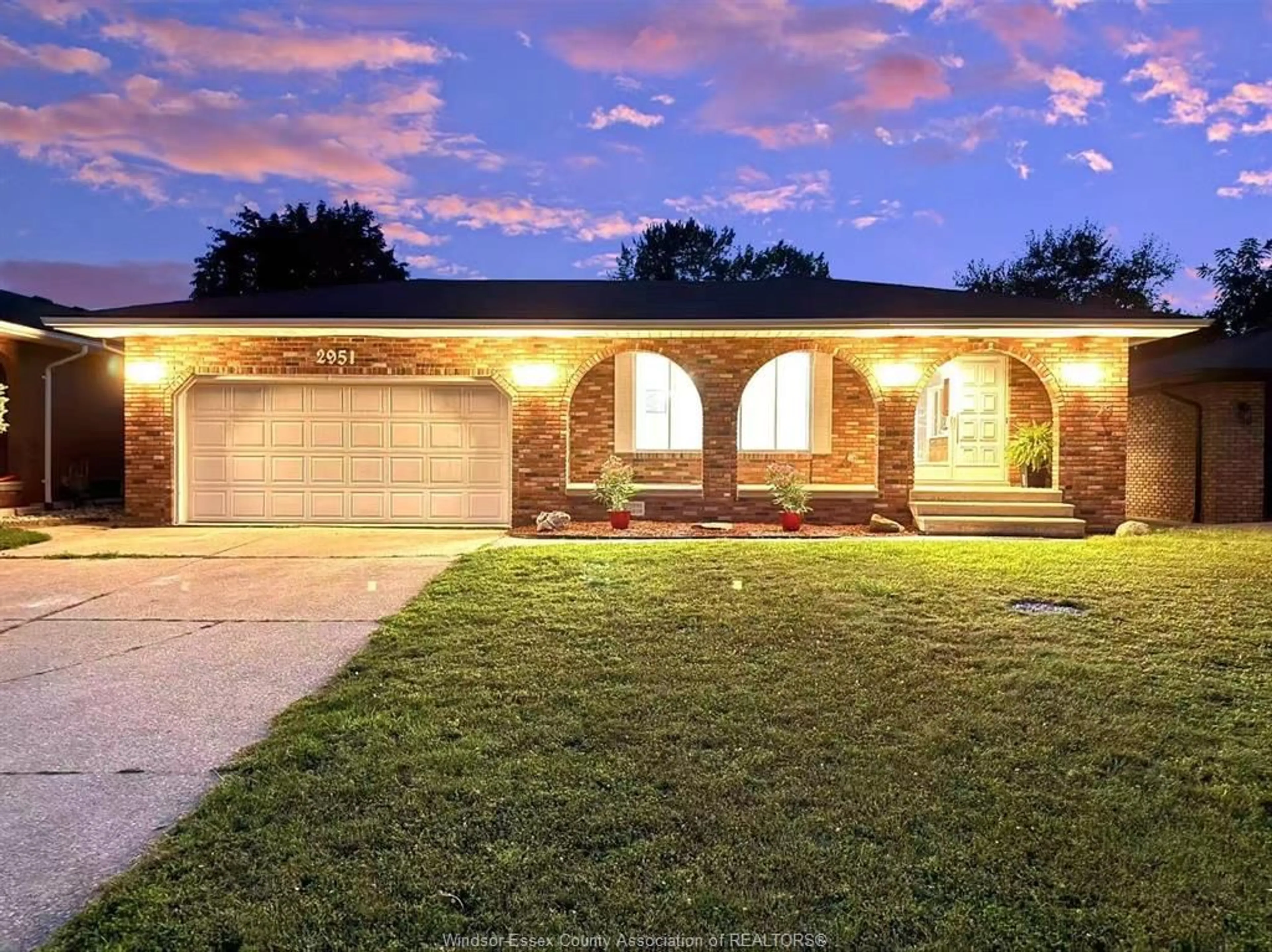 Home with brick exterior material, street for 2951 ST. CLAIR Ave, Windsor Ontario N9E 4A1