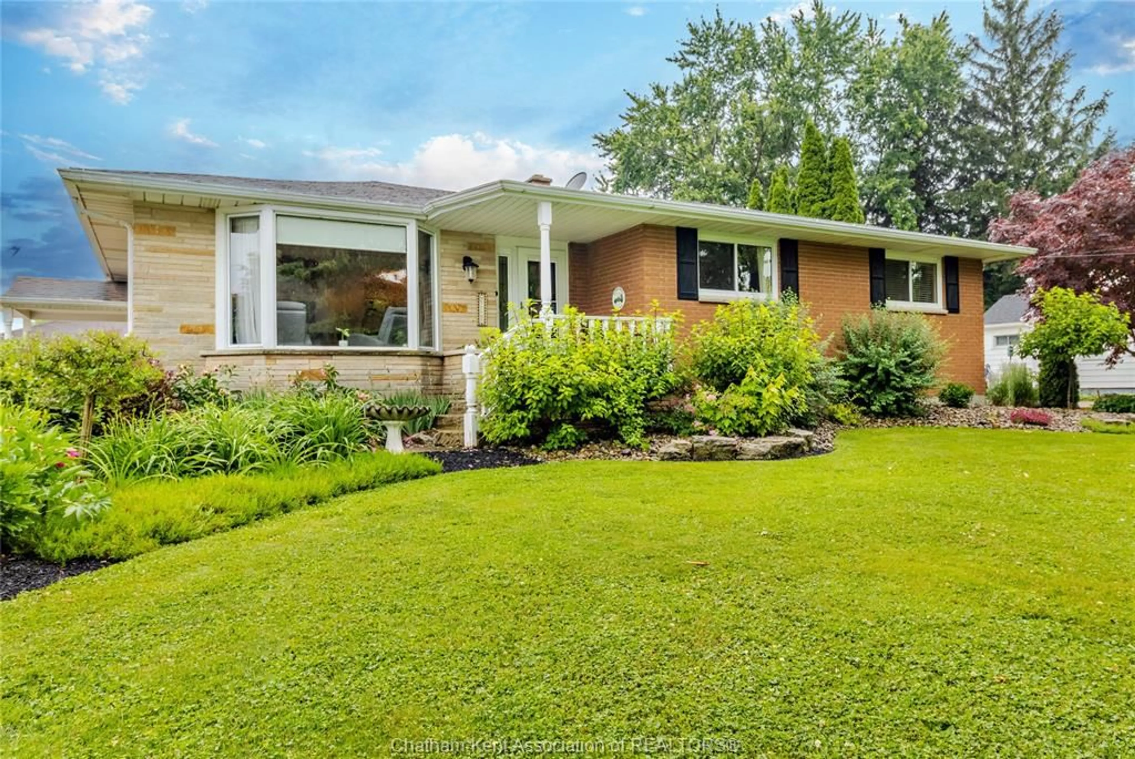 Home with brick exterior material, street for 424 Gregory Dr, Chatham Ontario N7M 5J7
