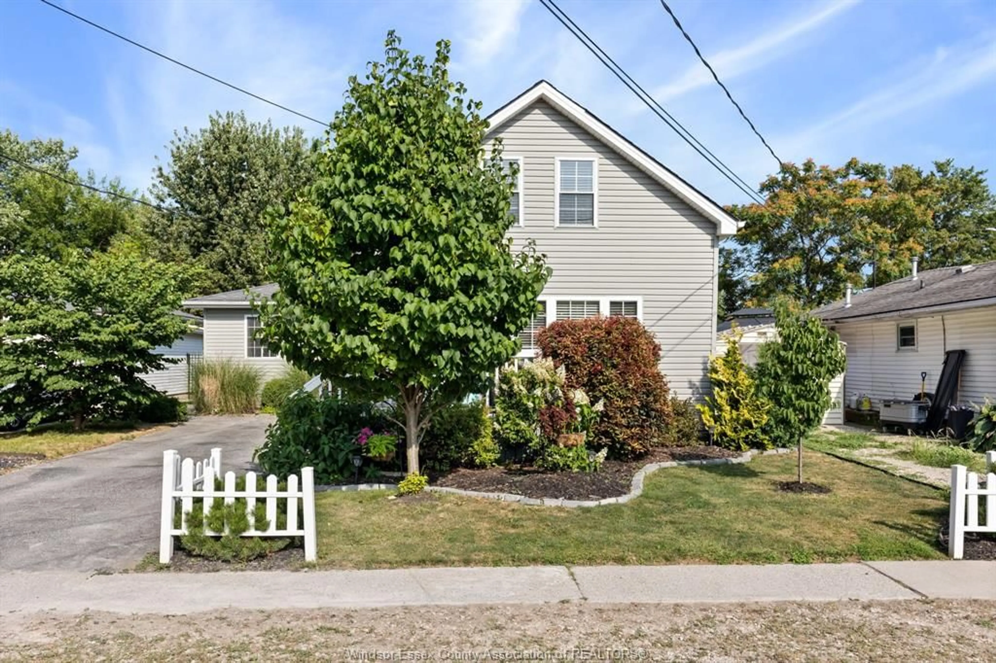 Unknown for 273 St John, Belle River Ontario N0R 1A0
