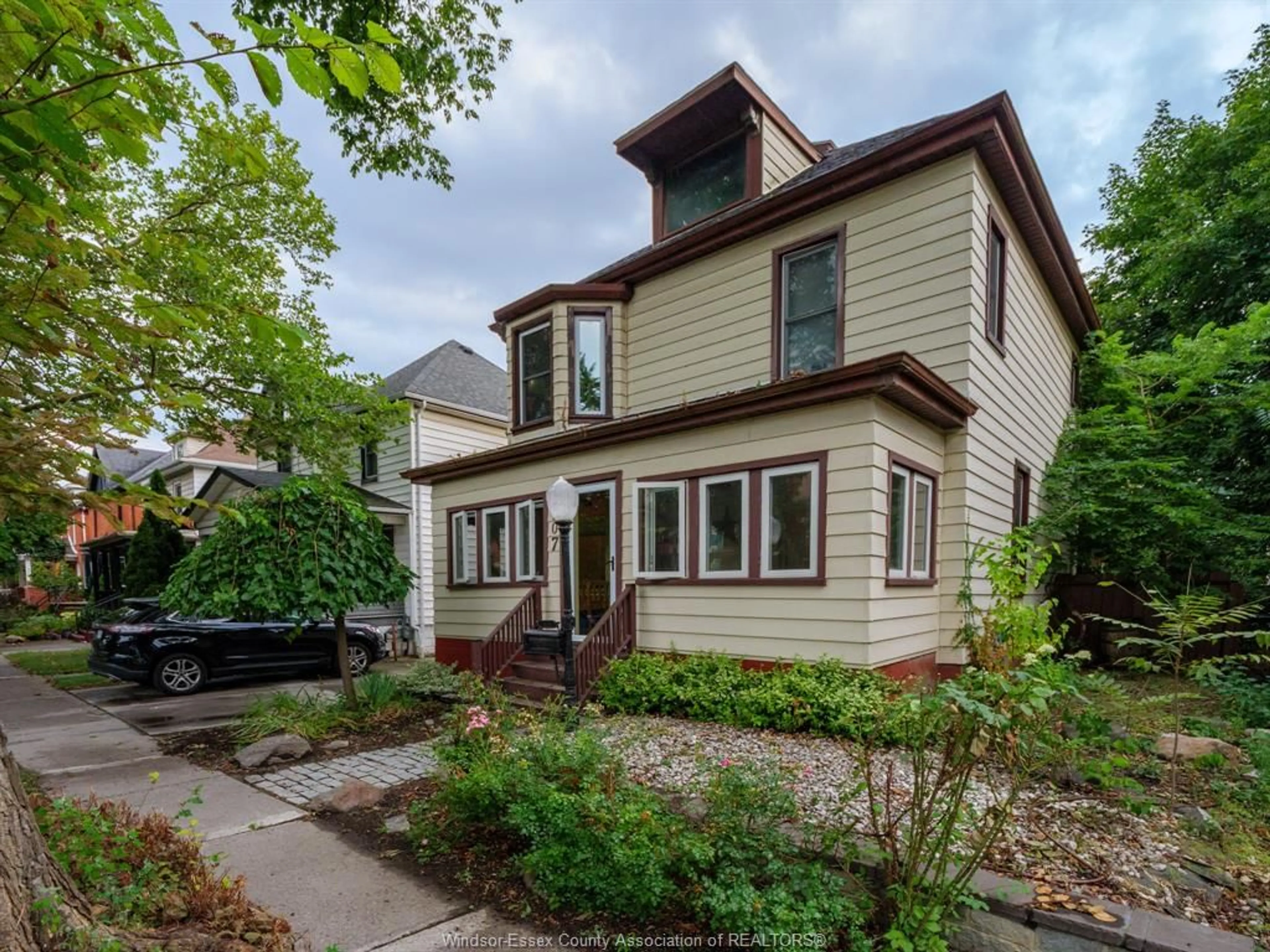 Unknown for 707 WINDERMERE, Windsor Ontario N8Y 3E2