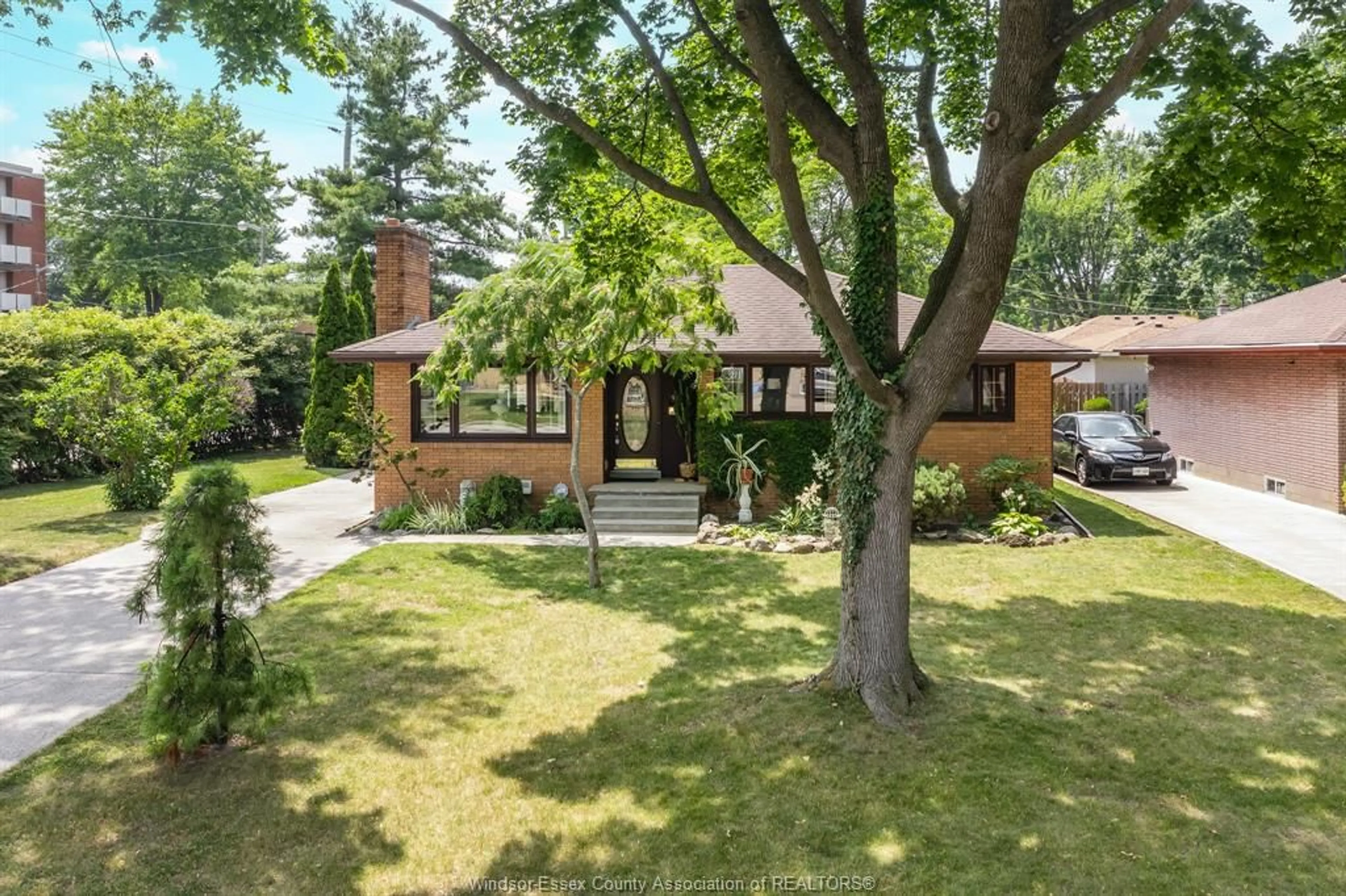 Home with brick exterior material, street for 567 RHOLAINE, Windsor Ontario N8S 3Z6
