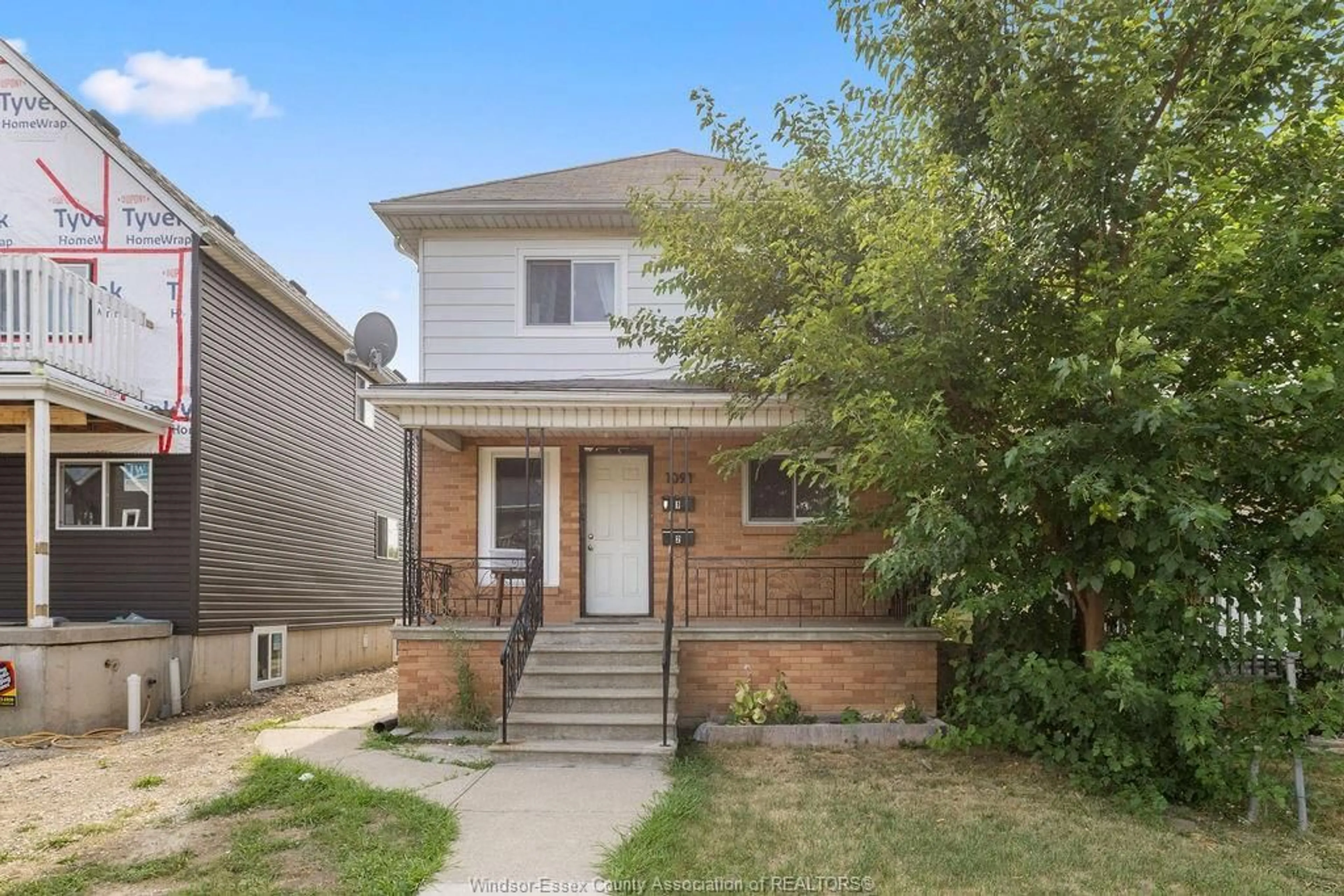 Home with brick exterior material, street for 1091 MARION Ave, Windsor Ontario N9A 2J3