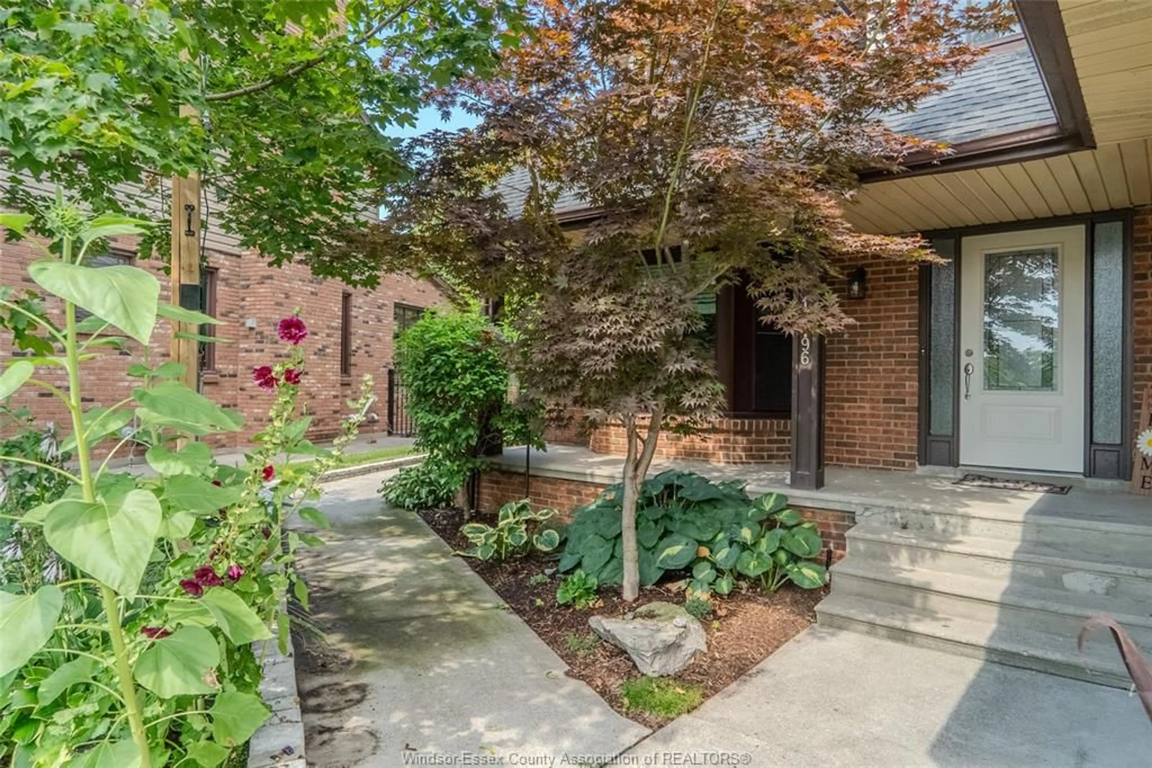 Unknown for 13196 SALICH Crt, Tecumseh Ontario N8N 4J7