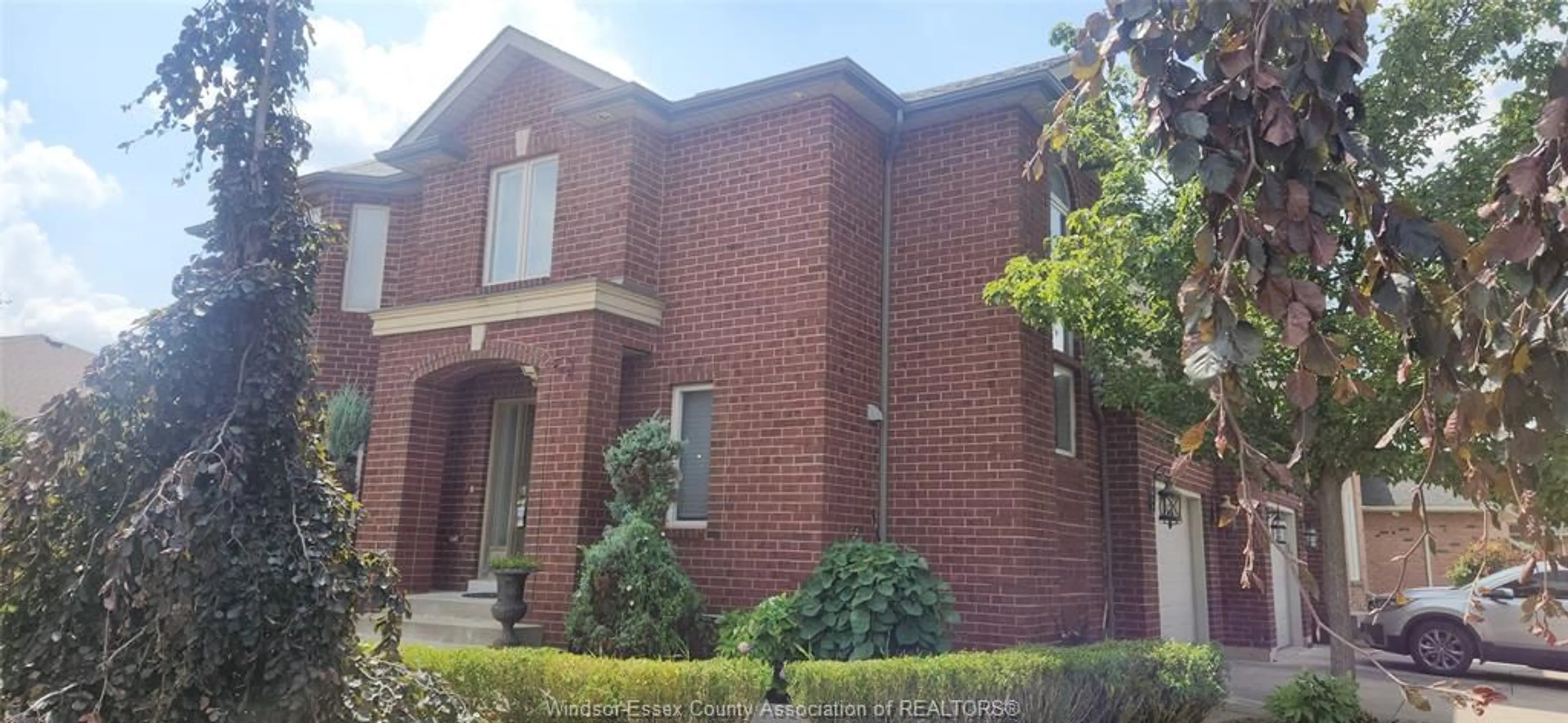 Home with brick exterior material, building for 2205 KEVIN, LaSalle Ontario N9H 2R1