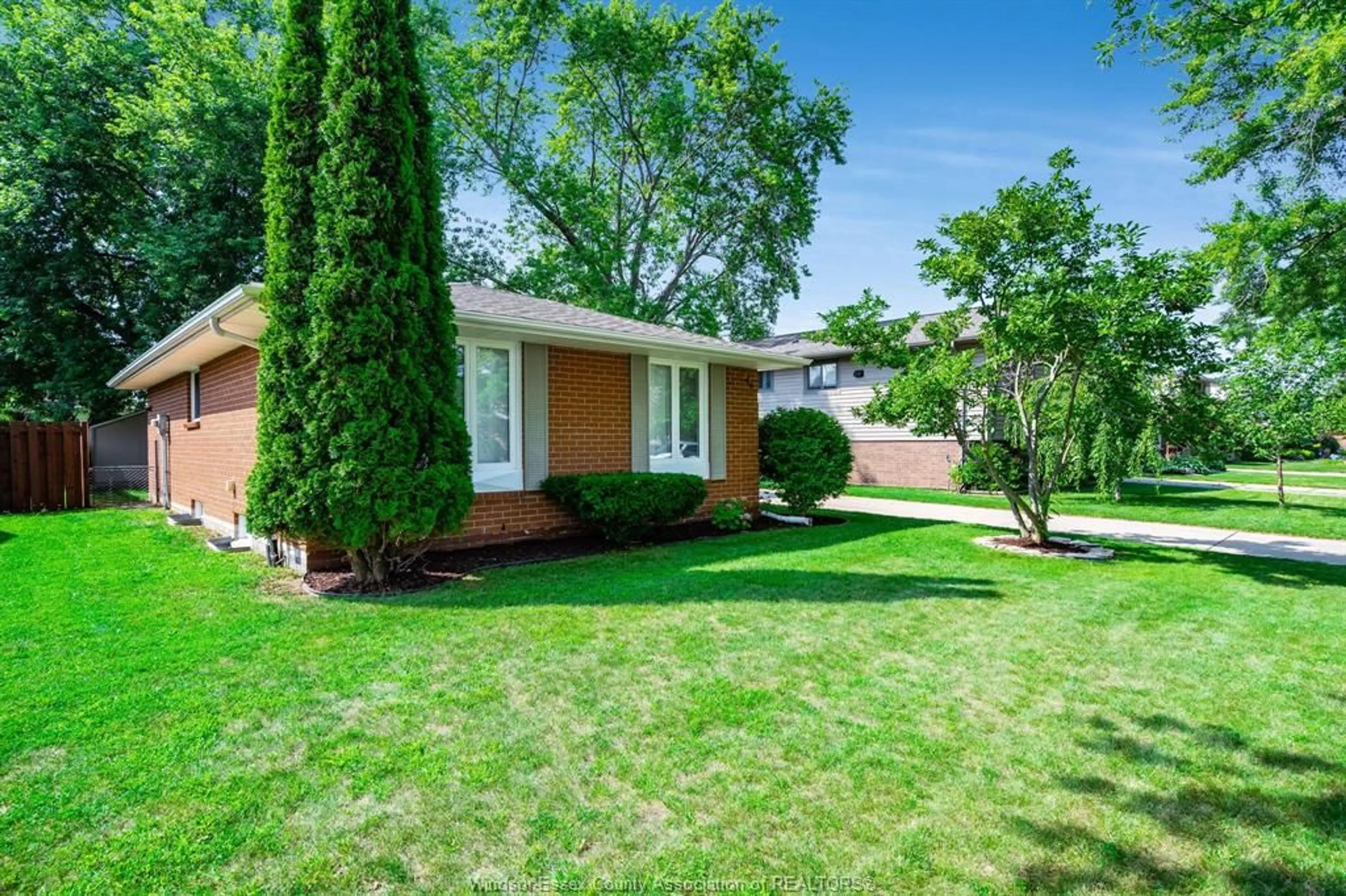Unknown for 46 ALDERTON, Leamington Ontario N8H 4N8
