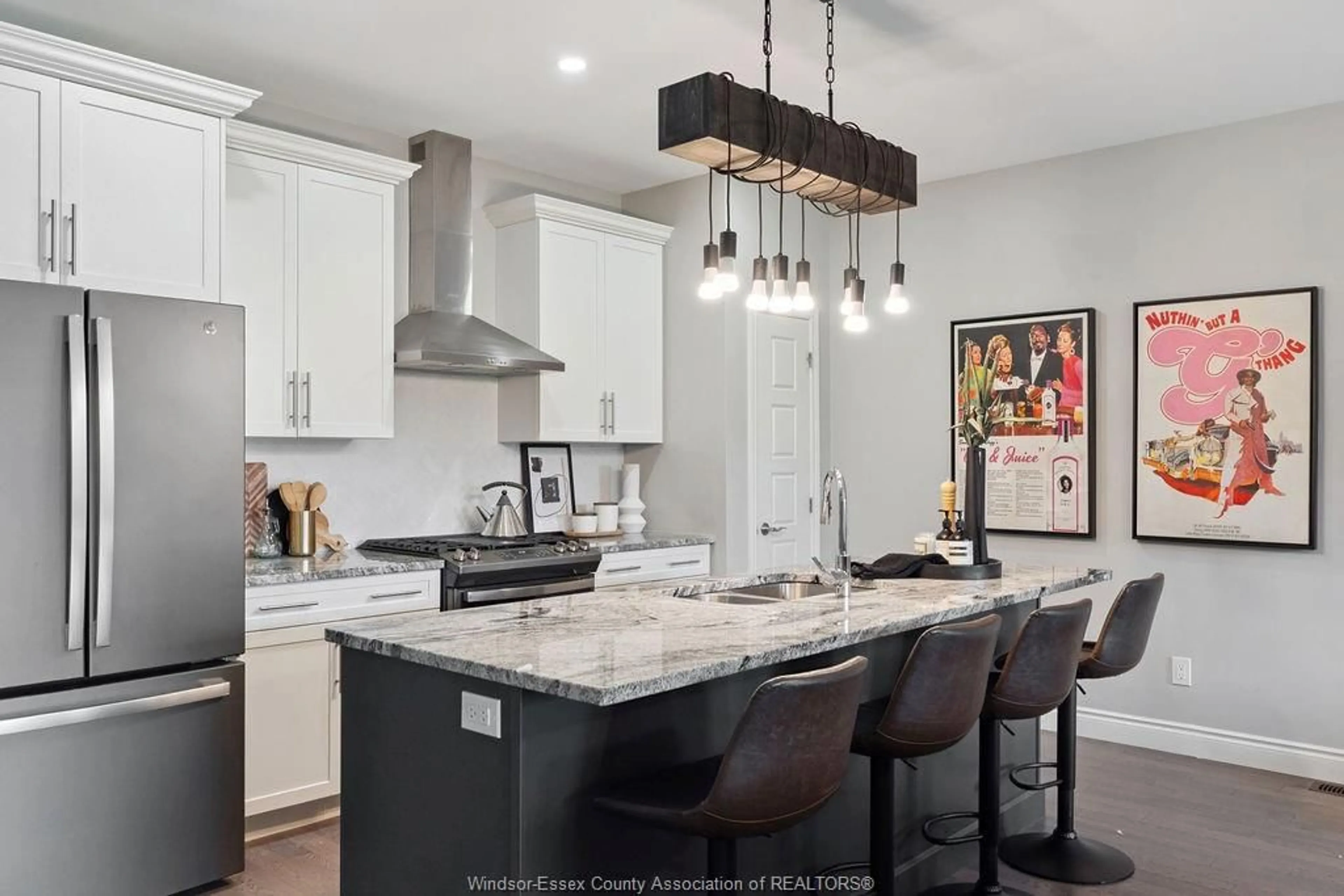 Contemporary kitchen, ceramic/tile floor for 231 LIVINGSTONE, Amherstburg Ontario N9V 0H1